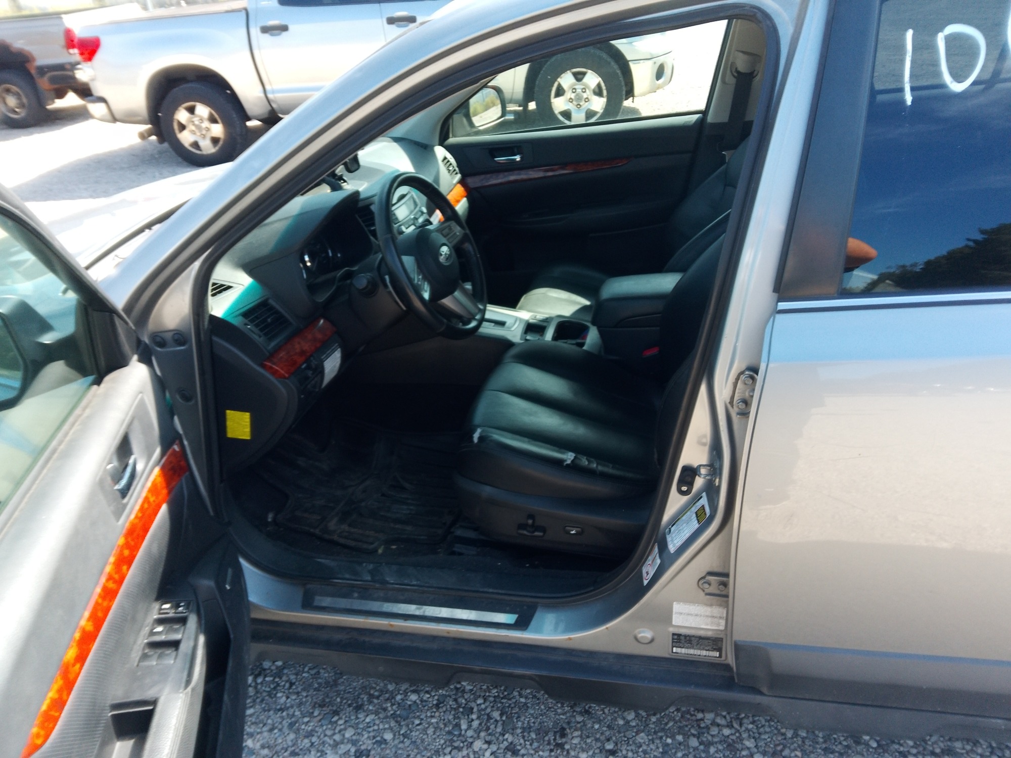 2010 subaru outback with 187512 miles for sale near elk-river, minnesota 106407_22_driver_seat.jpg