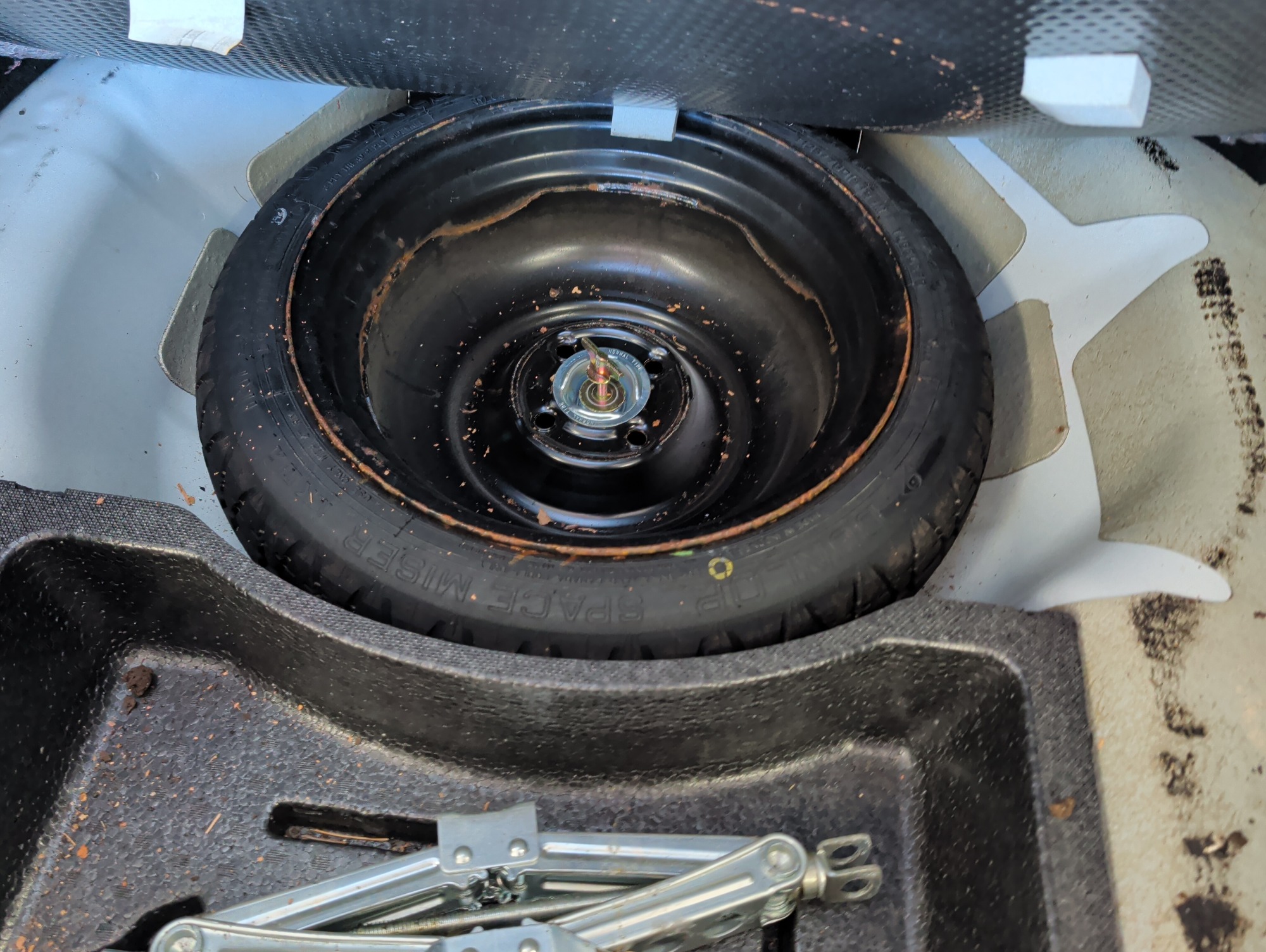 2005 honda civic-hybrid cvt with 161039 miles for sale near elk-river, minnesota 106408_27_spare_tire.jpg