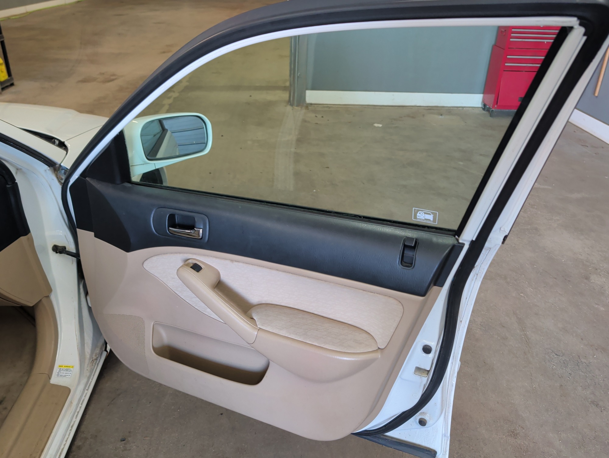 2005 honda civic-hybrid cvt with 161039 miles for sale near elk-river, minnesota 106408_32_passenger_door_panel.jpg