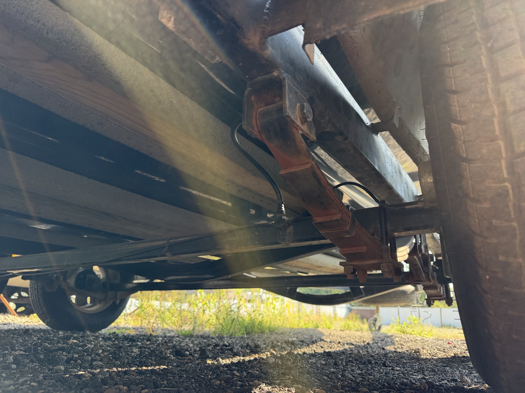 2002 triton 205-dc for sale near elk-river, minnesota 106409_19_undercar_rear.jpg