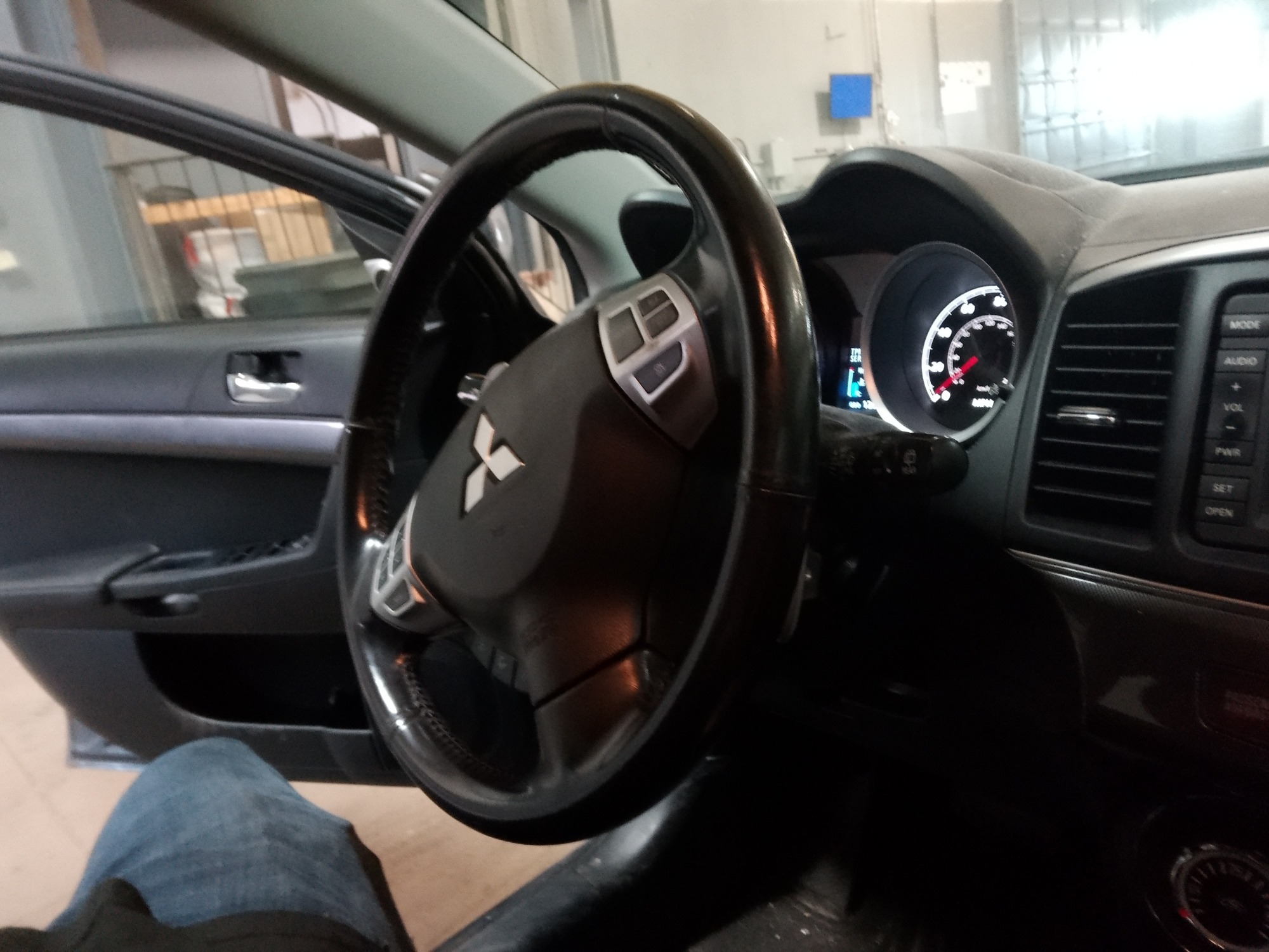 2010 mitsubishi lancer-sportback gts with 120997 miles for sale near elk-river, minnesota 106411_36_steering_wheel.jpg