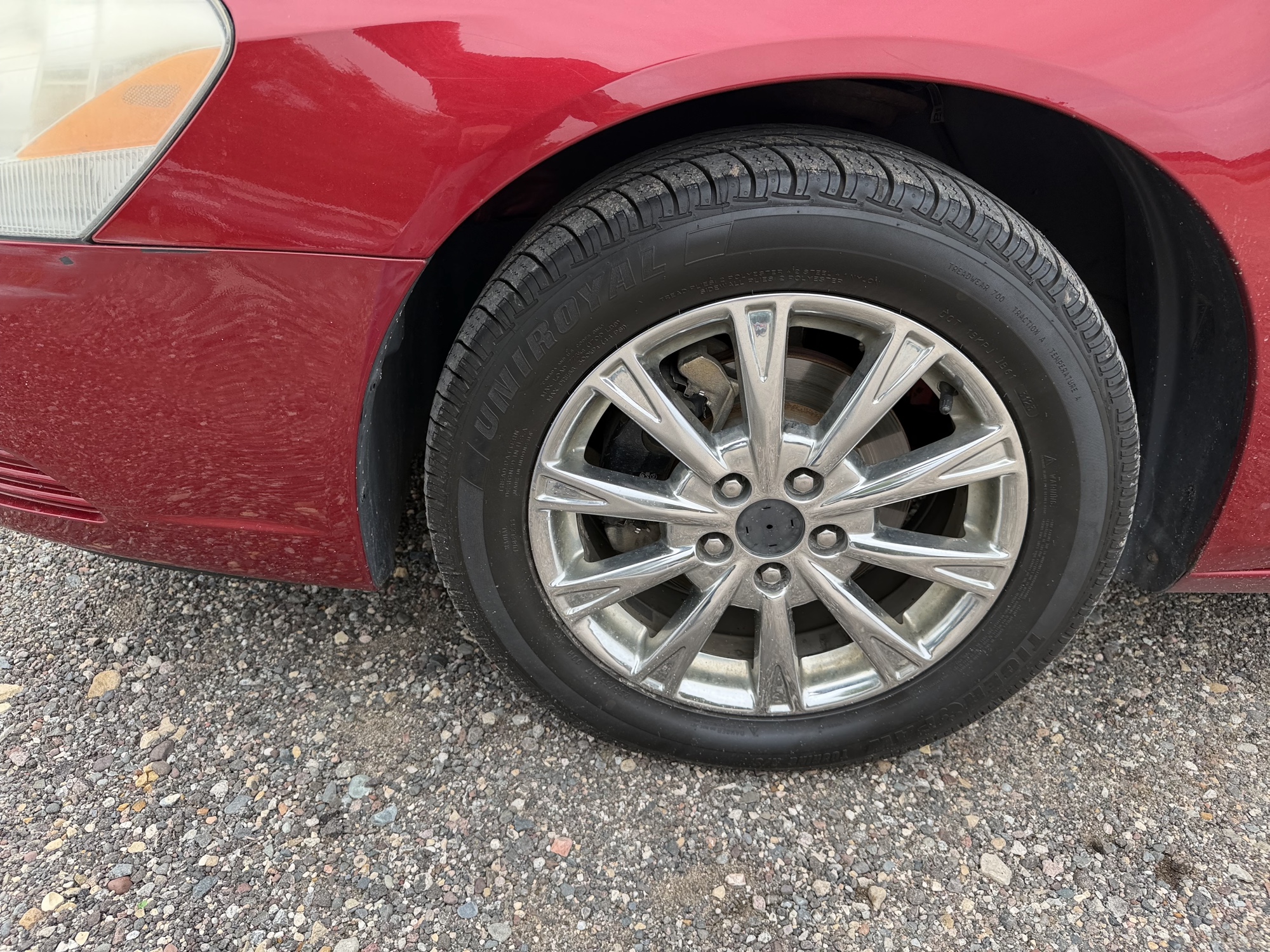 2009 buick lucerne cxl1 with 214213 miles for sale near elk-river, minnesota 106412_12_drv_front_wheel.jpg