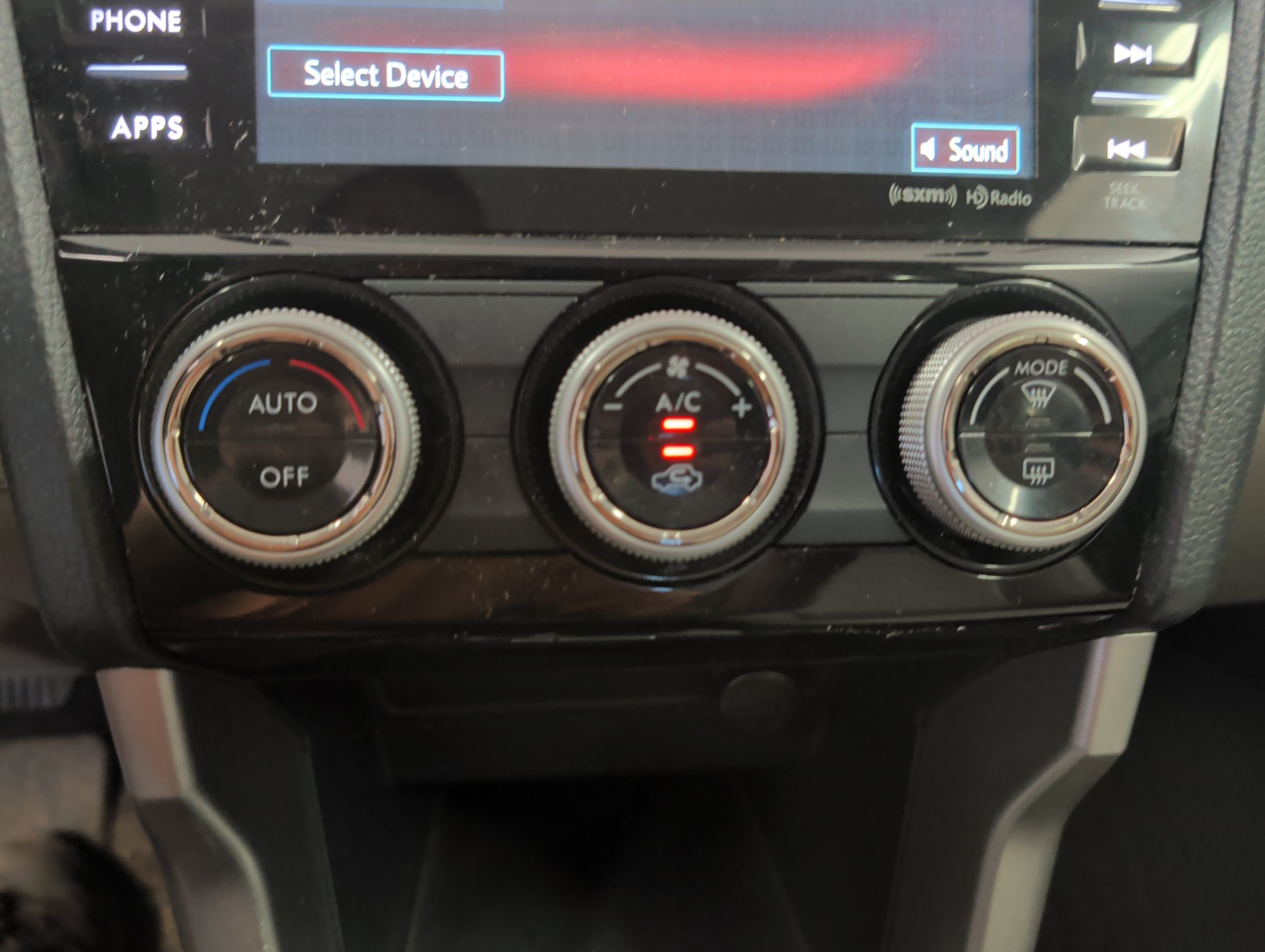 2017 subaru forester 2.5i-premium-pzev-cvt with 119029 miles for sale near elk-river, minnesota 106413_40_climate_control.jpg