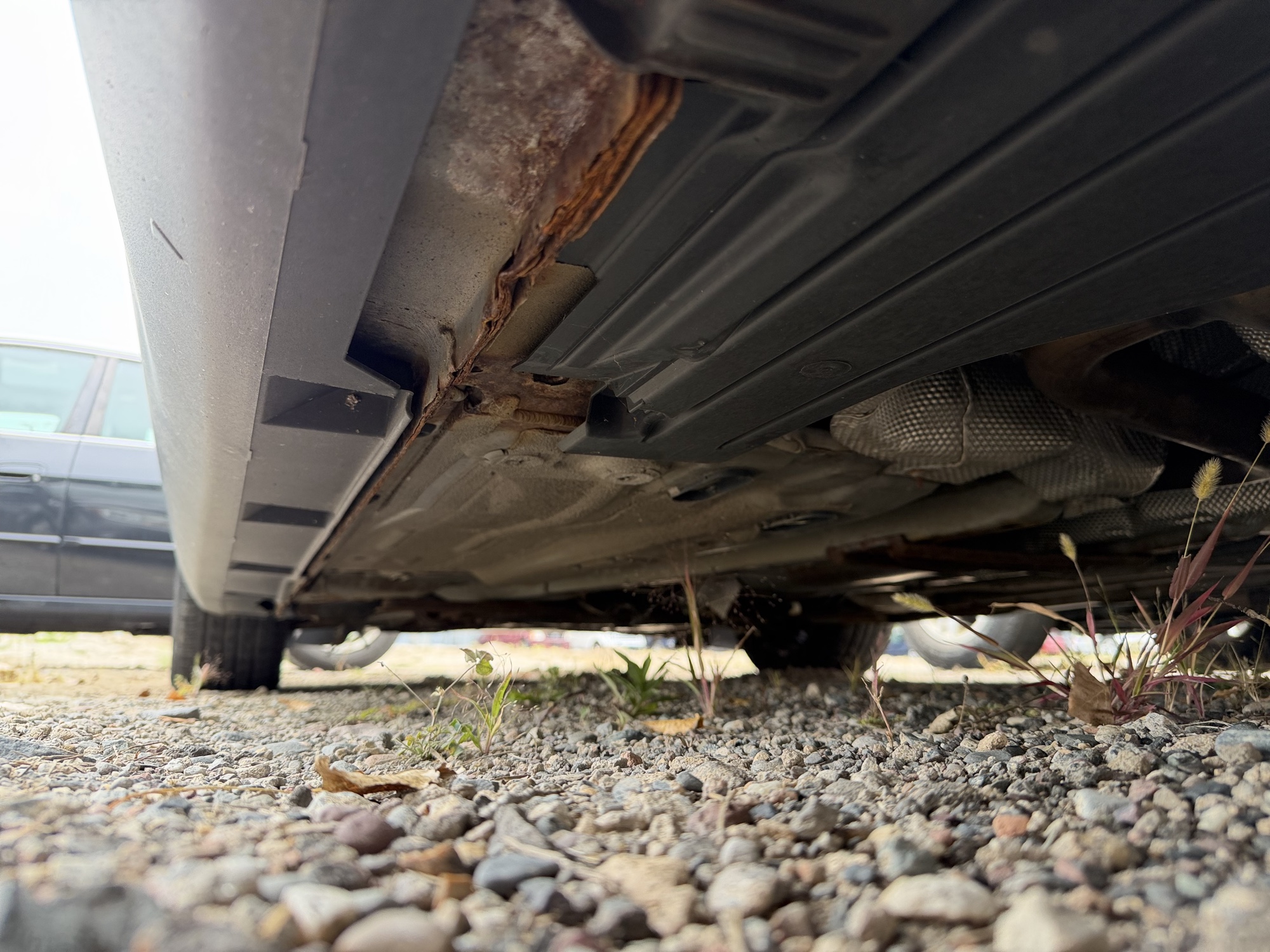 2012 ford focus se with 200341 miles for sale near elk-river, minnesota 106416_18_undercar_rear_drv.jpg