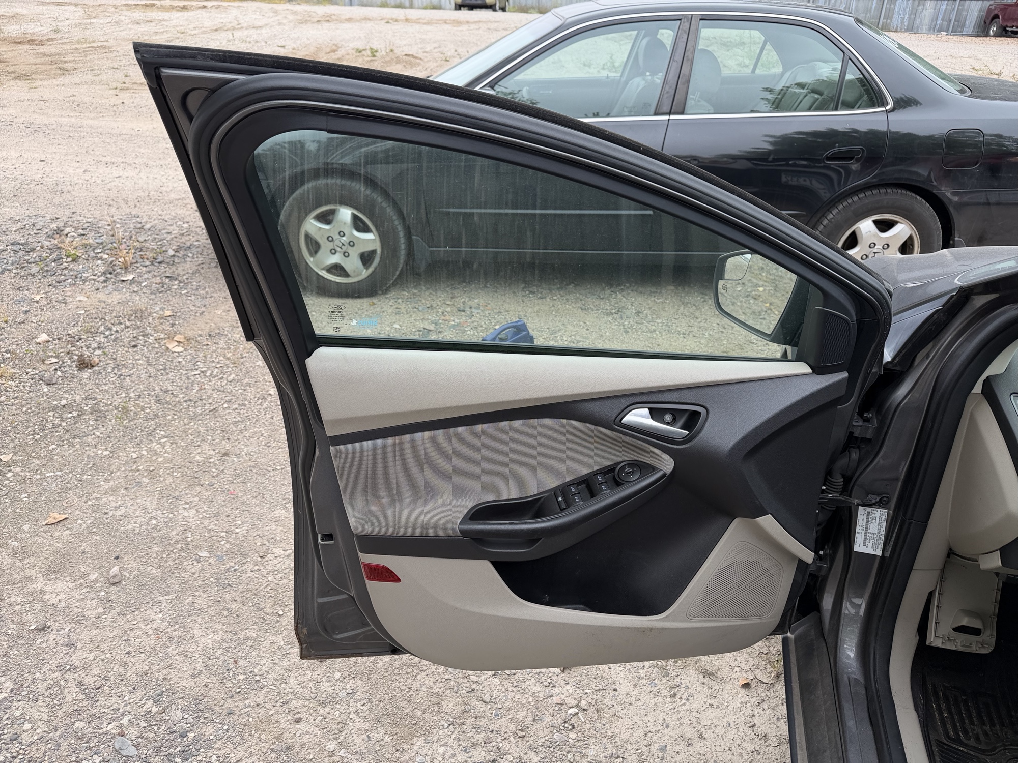 2012 ford focus se with 200341 miles for sale near elk-river, minnesota 106416_23_driver_door_panel.jpg