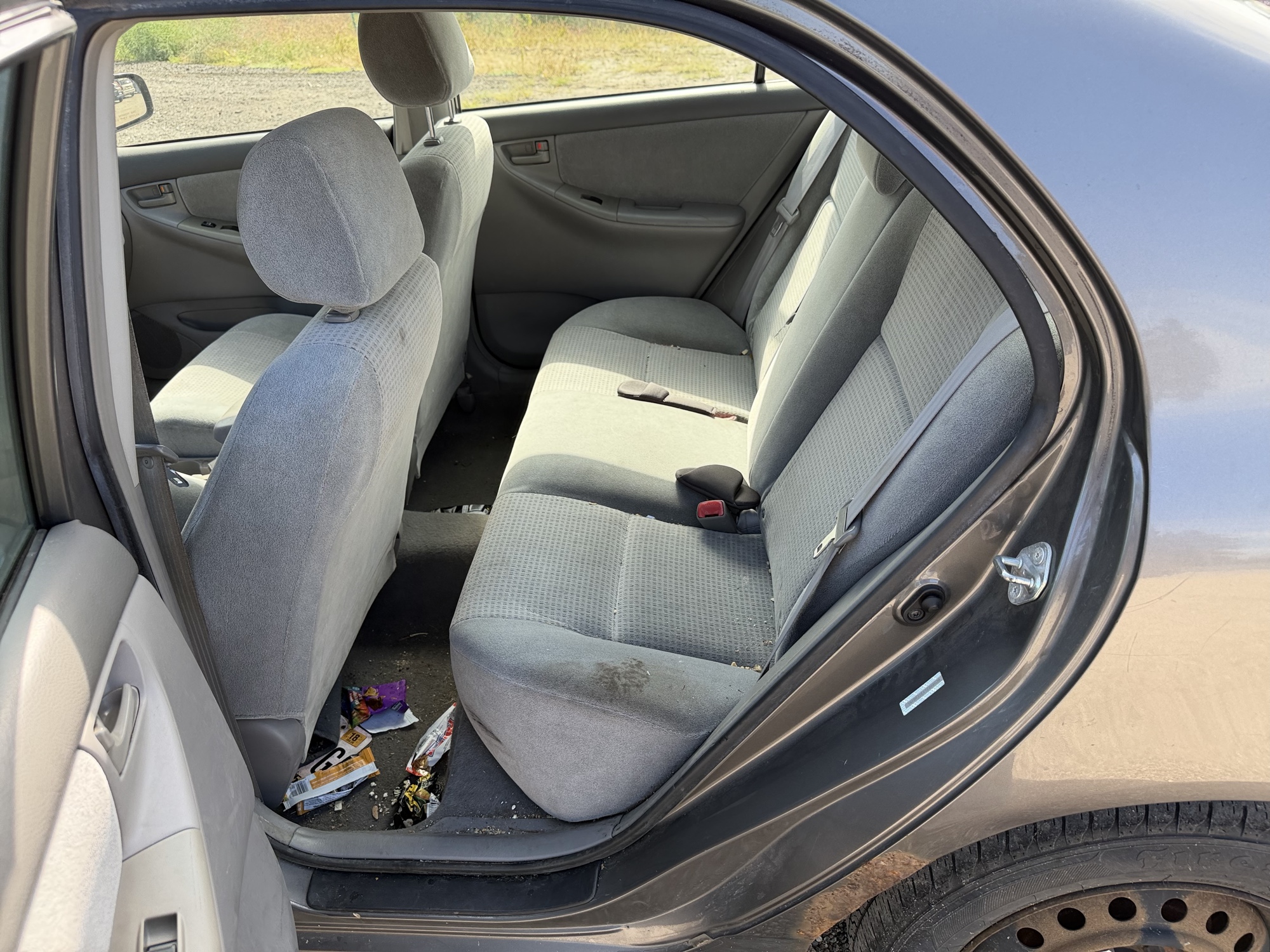 2007 toyota corolla ce with 165644 miles for sale near elk-river, minnesota 106417_24_drv_rear_seat.jpg