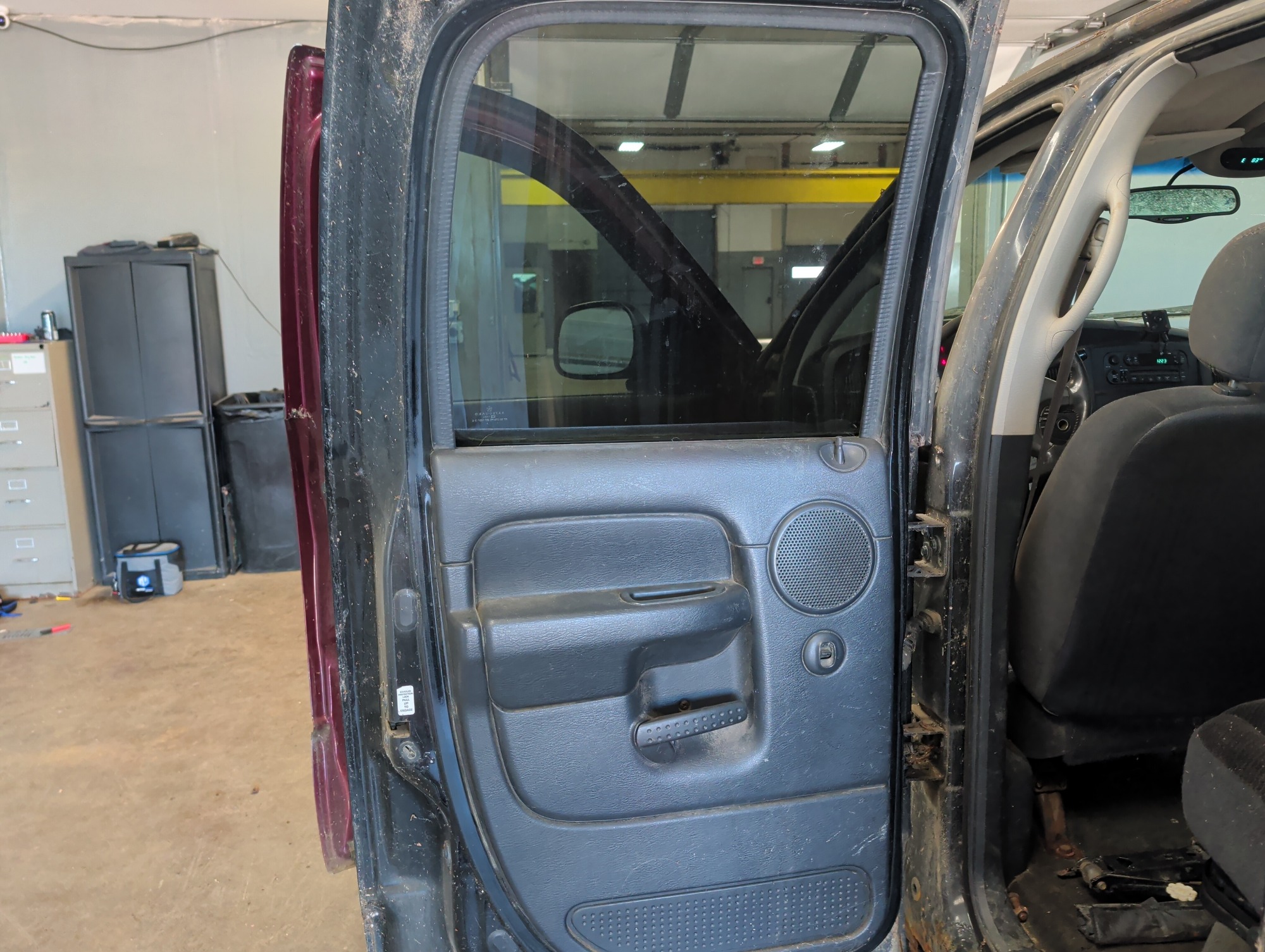 2002 dodge ram-1500 st-quad-cab-short-bed-4wd with 216281 miles for sale near elk-river, minnesota 106418_25_drv_rear_door_panel.jpg