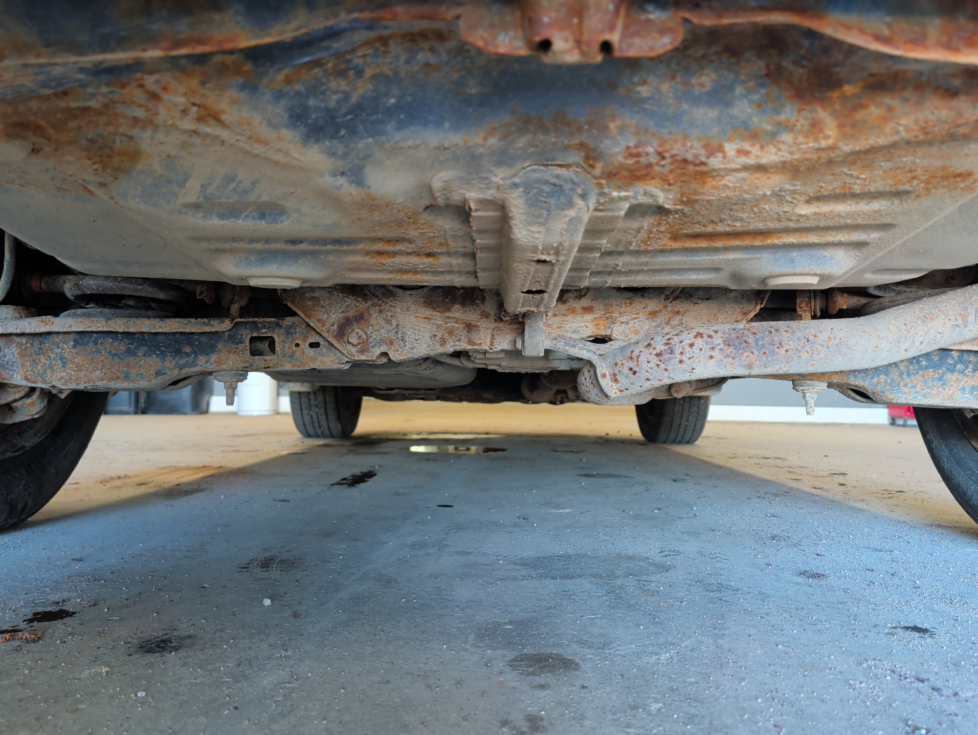 2007 toyota rav4 base-i4-4wd with 228184 miles for sale near elk-river, minnesota 106419_19_undercar_rear.jpg