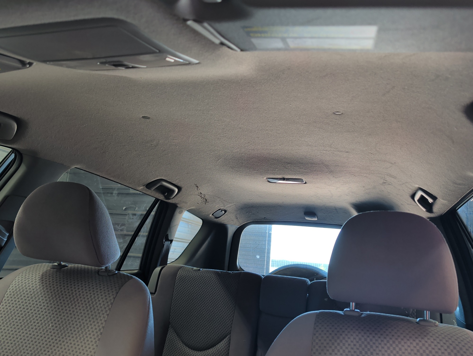 2007 toyota rav4 base-i4-4wd with 228184 miles for sale near elk-river, minnesota 106419_35_headliner_sunroof.jpg