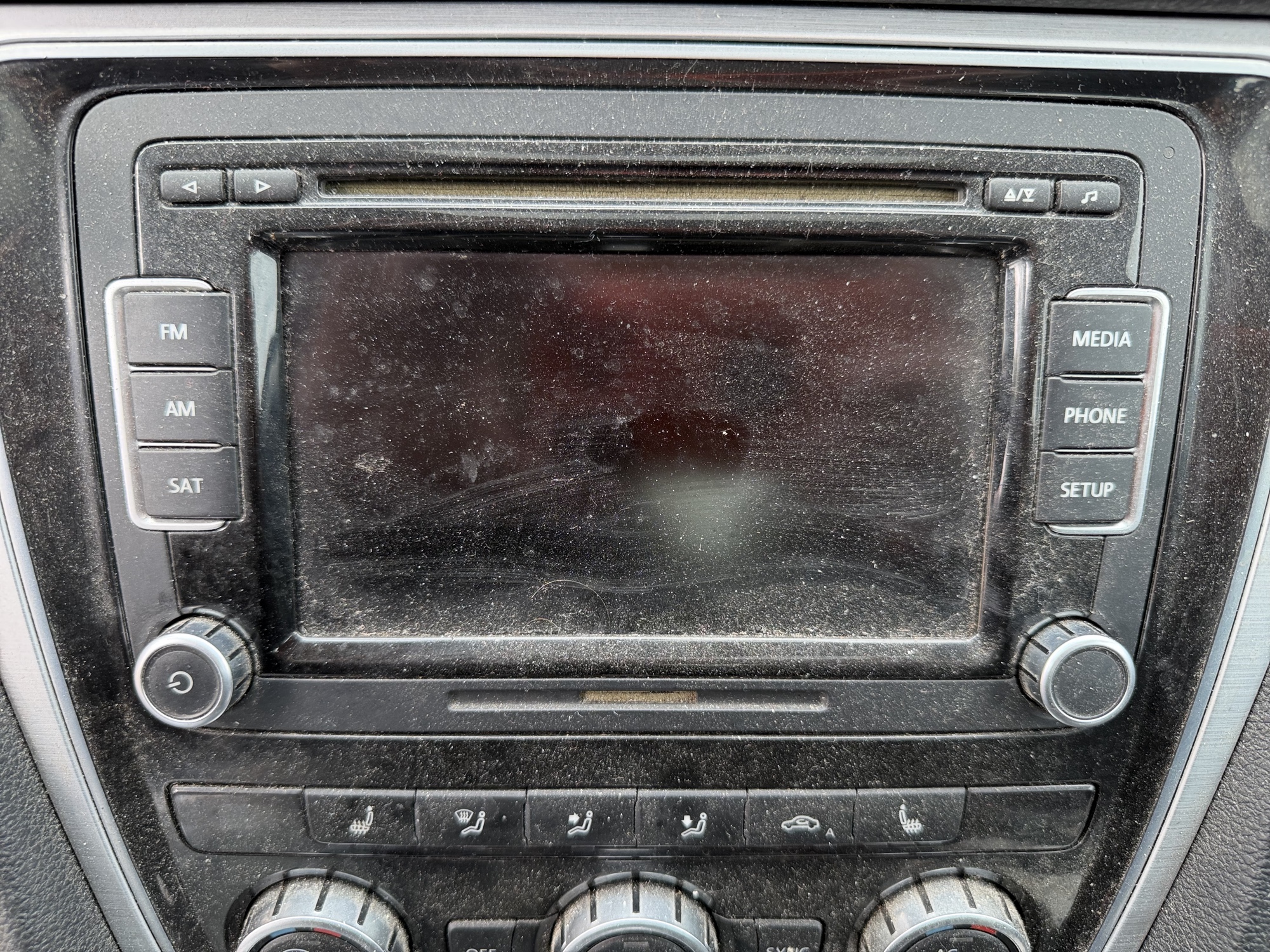2012 volkswagen passat with 133891 miles for sale near elk-river, minnesota 106420_39_radio_closeup.jpg