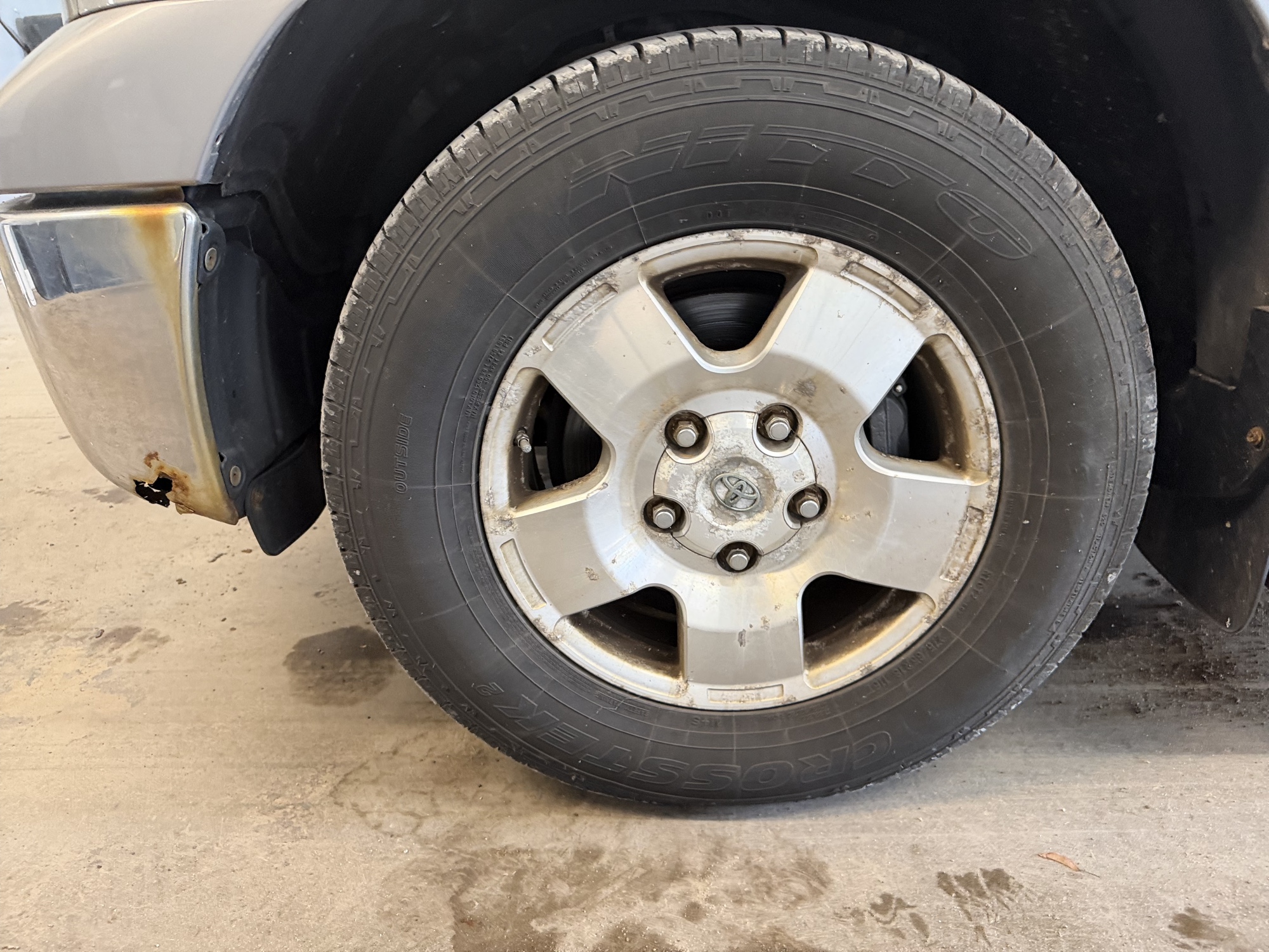 2007 toyota tundra with 155237 miles for sale near elk-river, minnesota 106421_12_drv_front_wheel.jpg