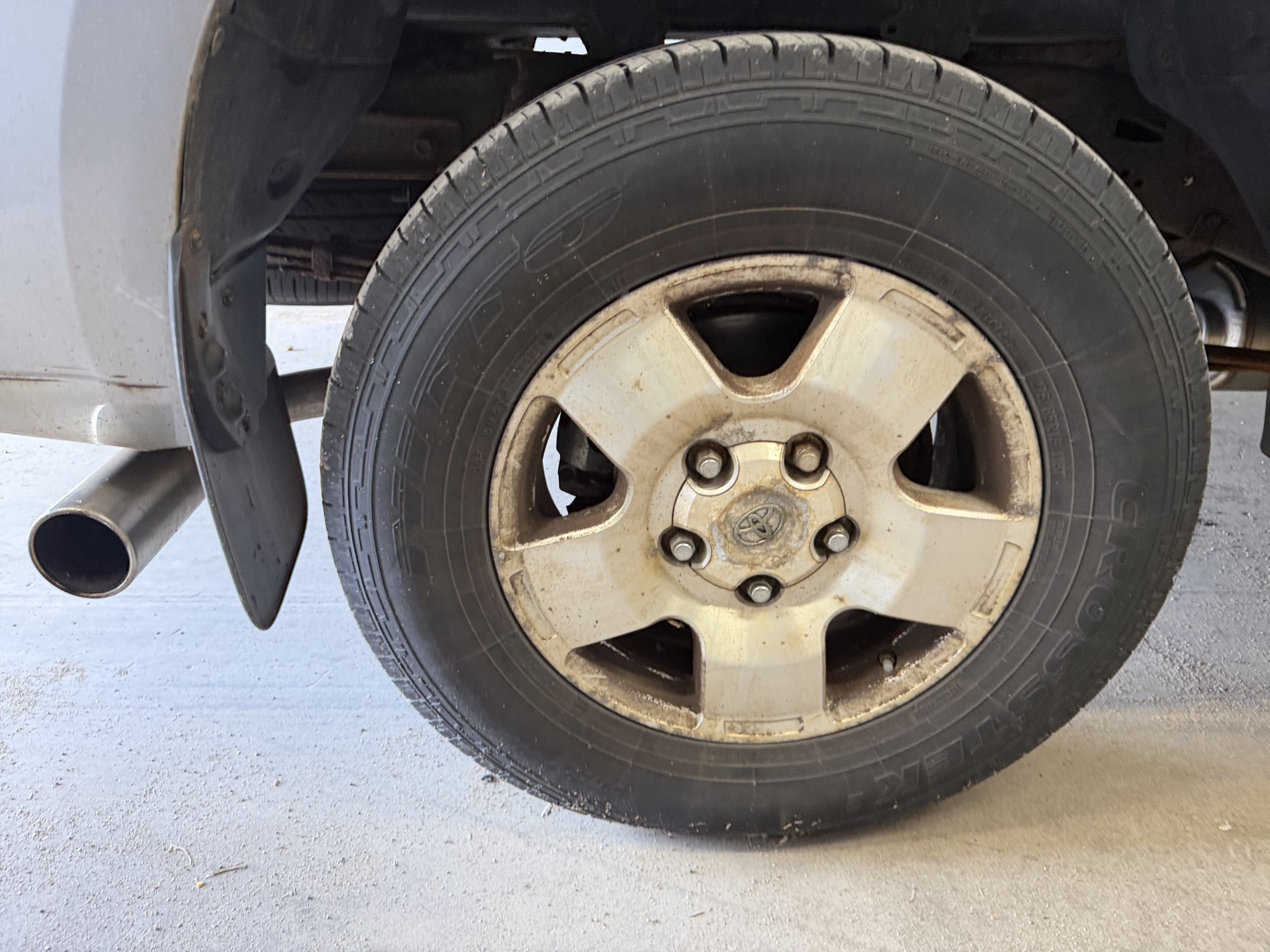 2007 toyota tundra with 155237 miles for sale near elk-river, minnesota 106421_14_rear_pass_wheel.jpg
