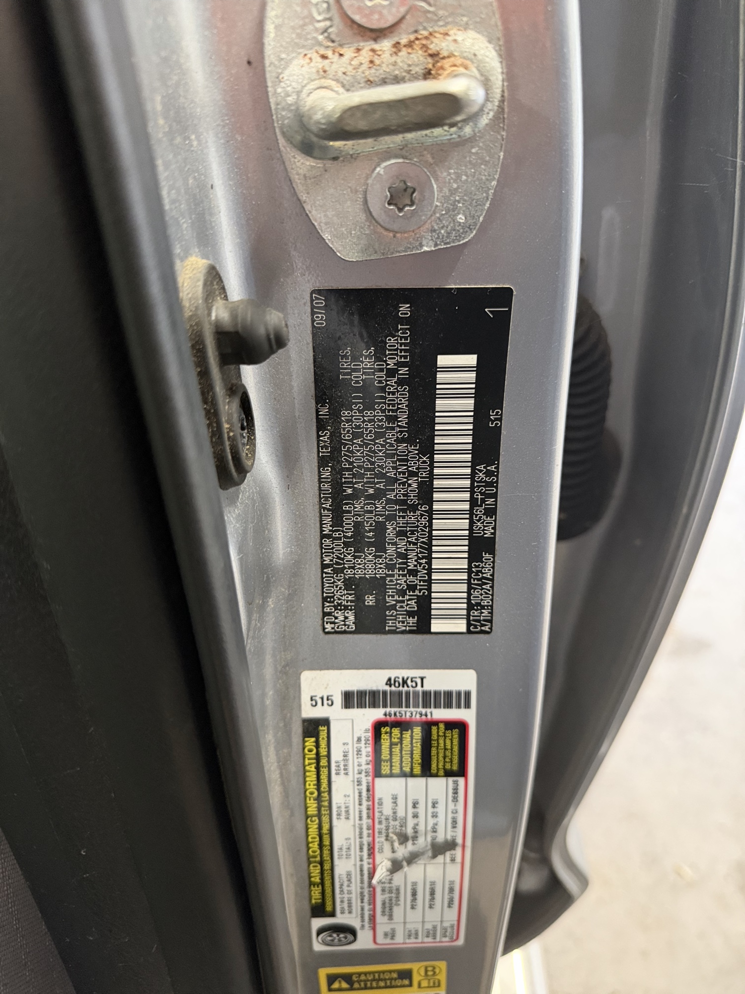 2007 toyota tundra with 155237 miles for sale near elk-river, minnesota 106421_47_door_vin_sticker.jpg