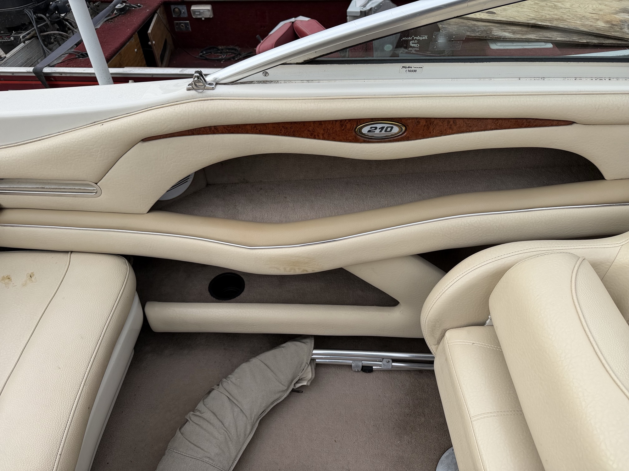 2000 sea-ray boat for sale near elk-river, minnesota 106422_30_pass_rear_door_panel.jpg