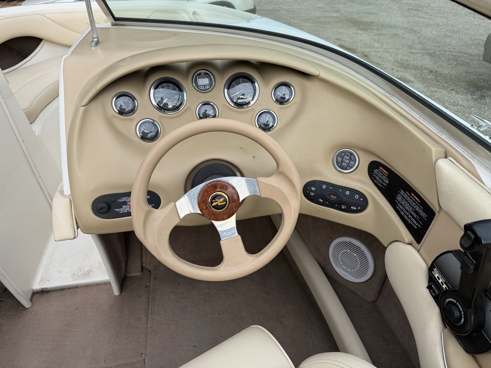 2000 sea-ray boat for sale near elk-river, minnesota 106422_33_dash_from_driver.jpg