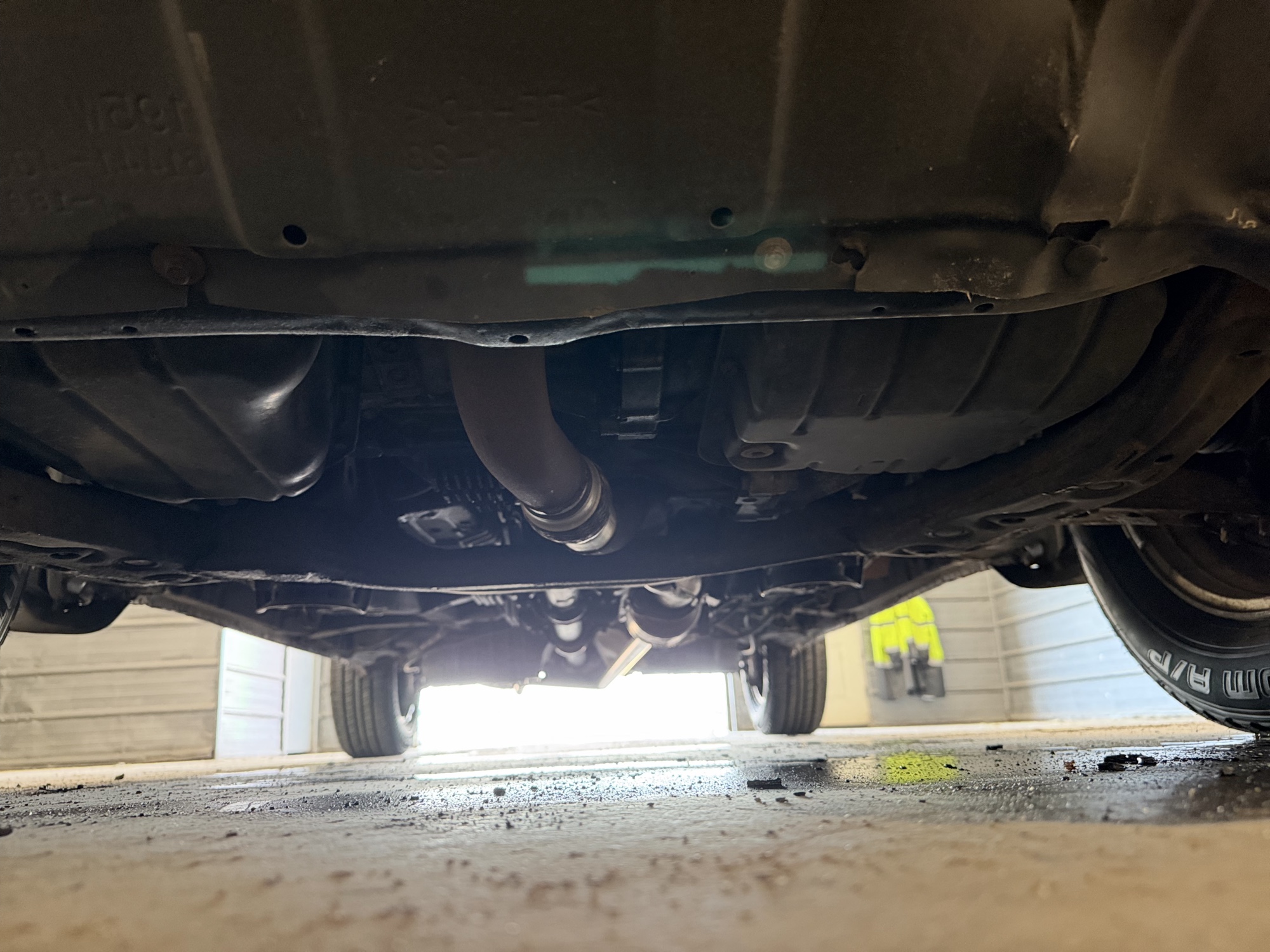 2002 toyota highlander with 215929 miles for sale near elk-river, minnesota 106423_16_undercar_front.jpg