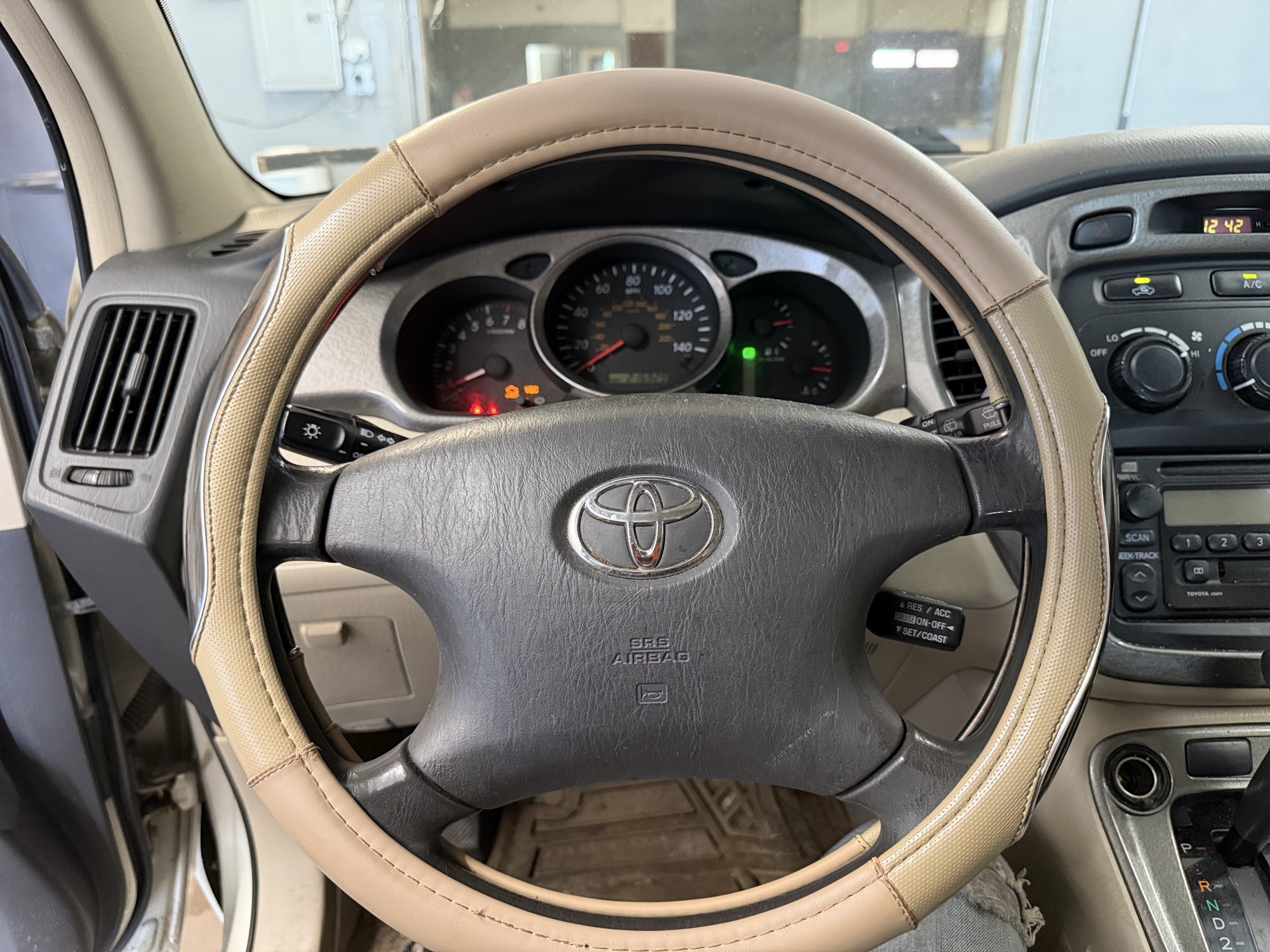 2002 toyota highlander with 215929 miles for sale near elk-river, minnesota 106423_36_steering_wheel.jpg