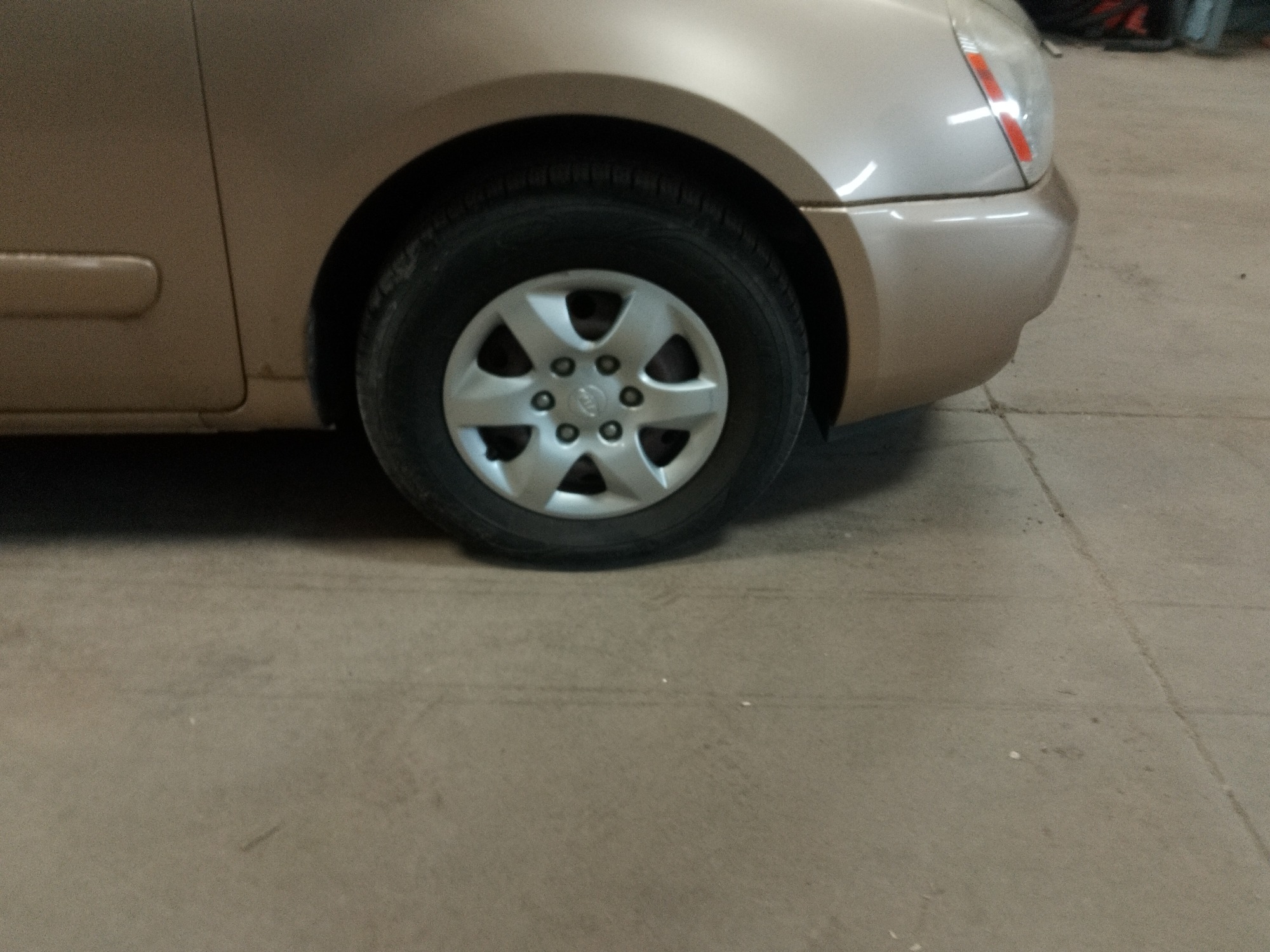 2008 kia sedona ex-lwb with 203148 miles for sale near elk-river, minnesota 106425_15_front_pass_wheel.jpg