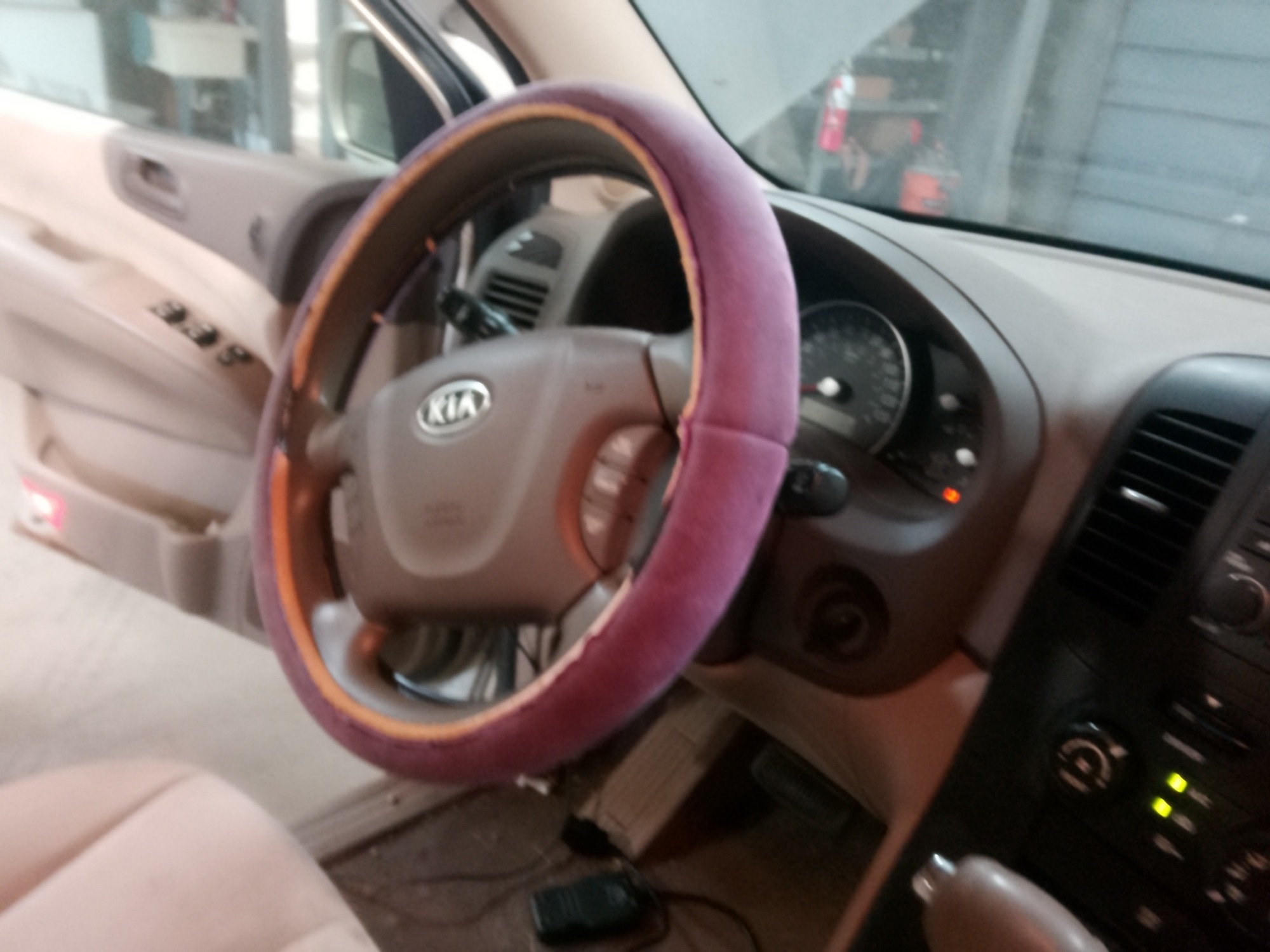 2008 kia sedona ex-lwb with 203148 miles for sale near elk-river, minnesota 106425_36_steering_wheel.jpg