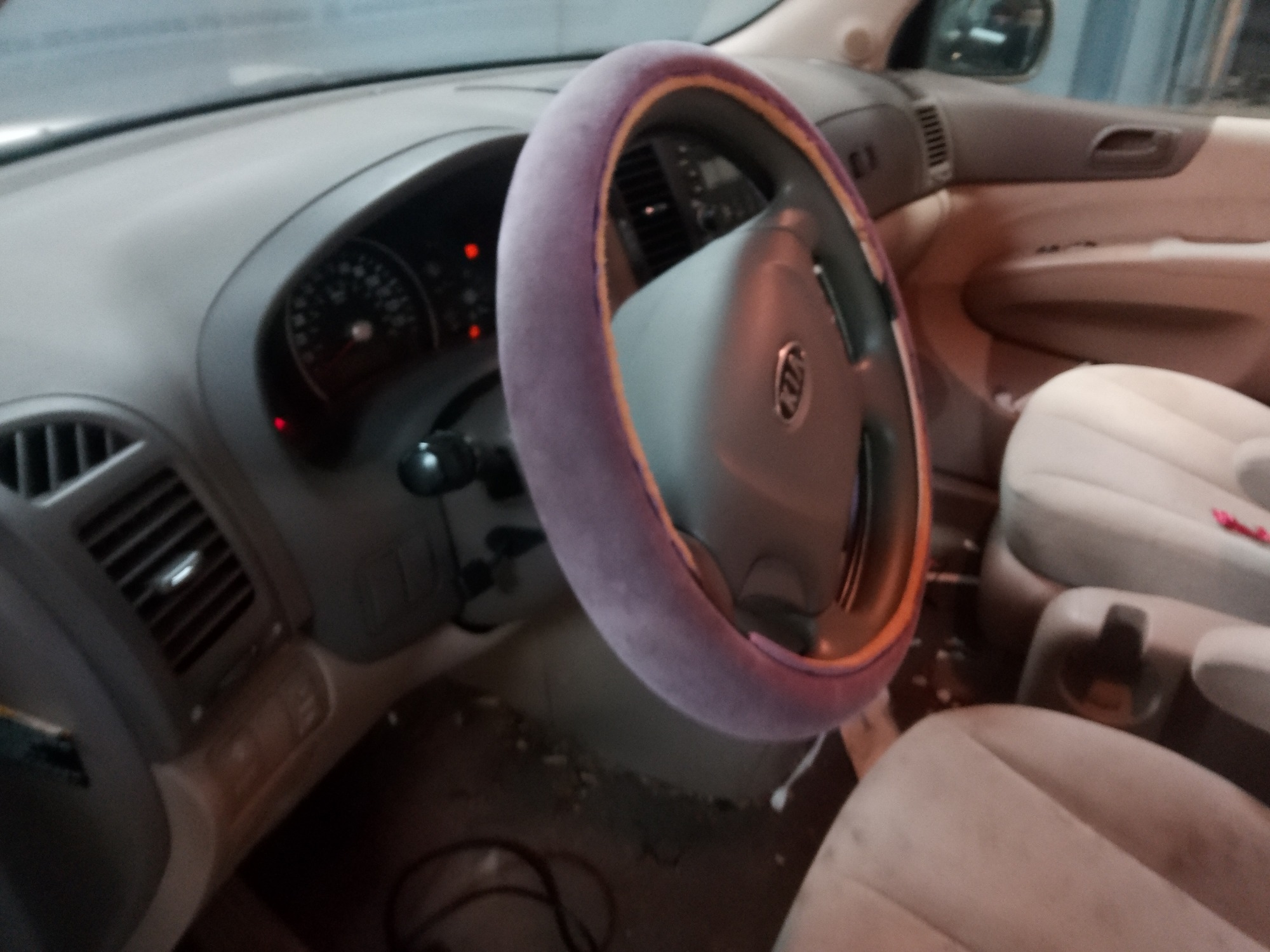 2008 kia sedona ex-lwb with 203148 miles for sale near elk-river, minnesota 106425_37_left_of_steering_wheel.jpg