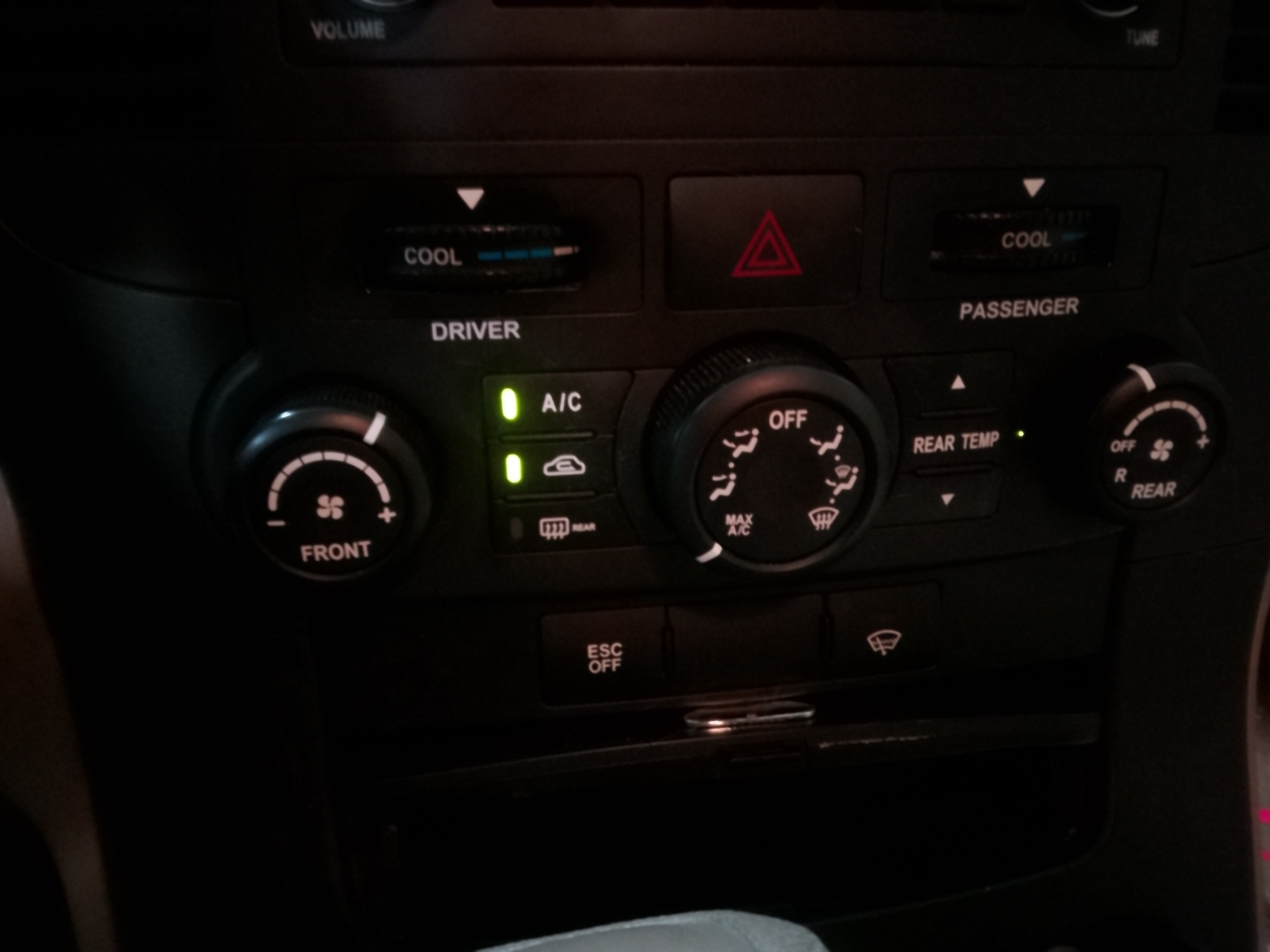 2008 kia sedona ex-lwb with 203148 miles for sale near elk-river, minnesota 106425_40_climate_control.jpg