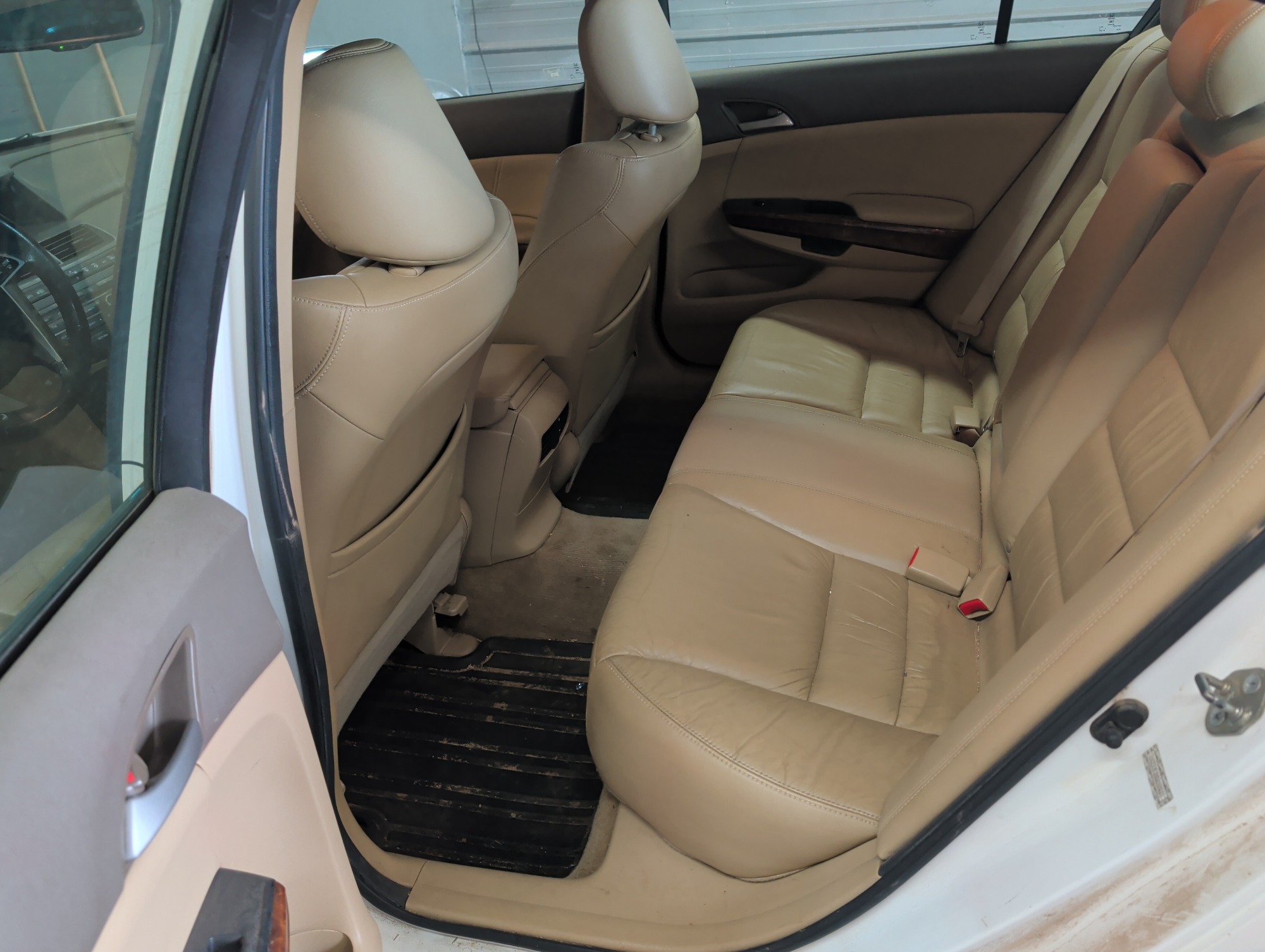 2010 honda accord ex-l-sedan-at with 248021 miles for sale near elk-river, minnesota 106426_24_drv_rear_seat.jpg