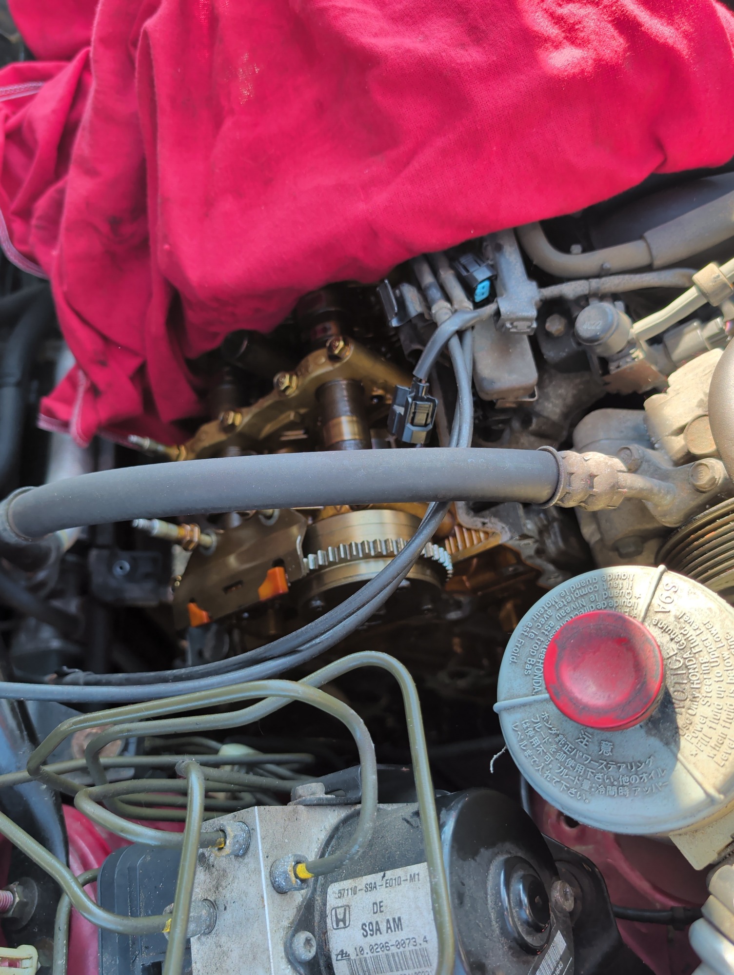 2004 honda cr-v ex-4wd-at with 137005 miles for sale near elk-river, minnesota 106428_50_oil_dipstick.jpg