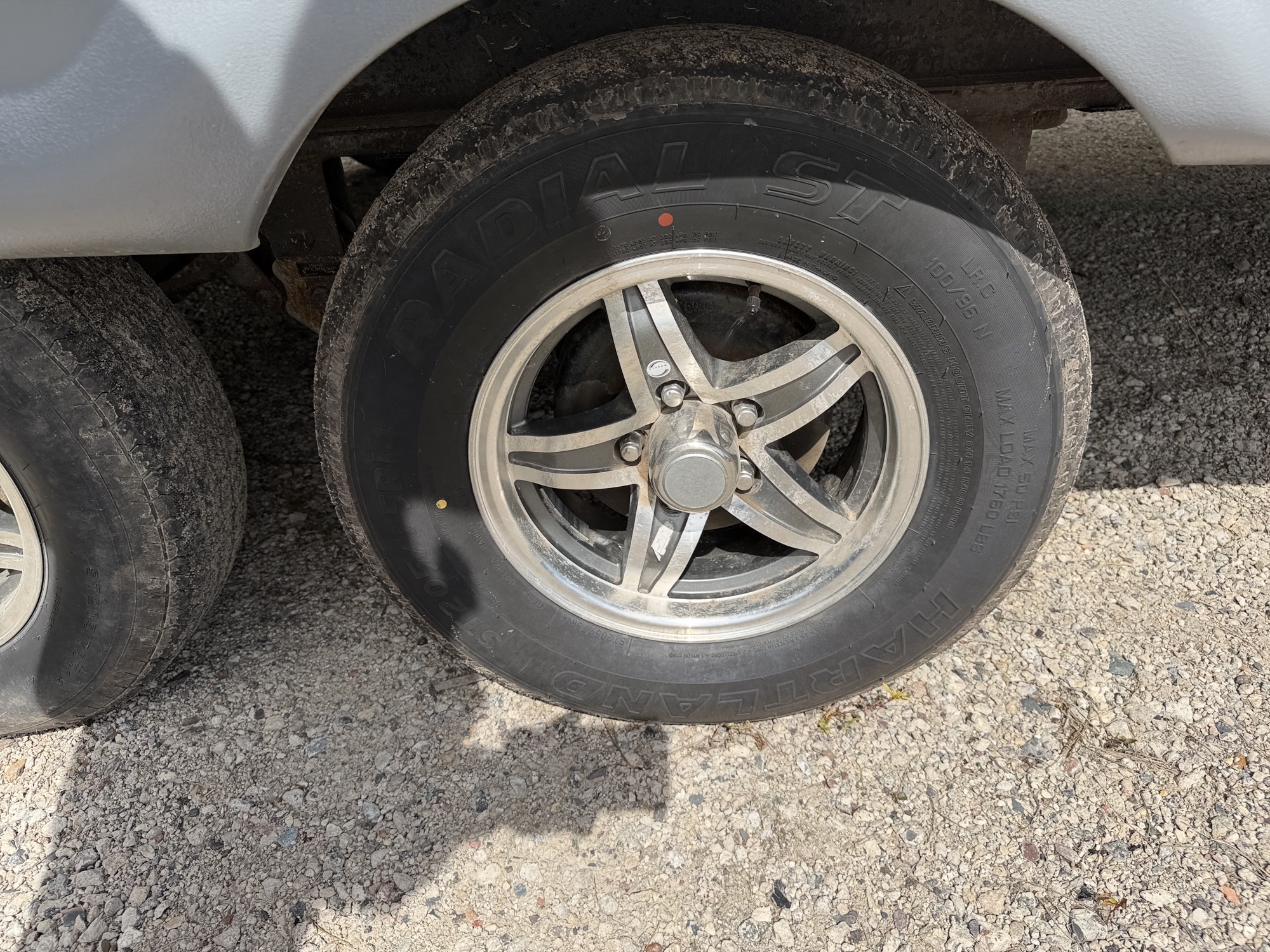 2013 cruiser-rv unknown - for sale near elk-river, minnesota 106430_13_rear_drv_wheel.jpg