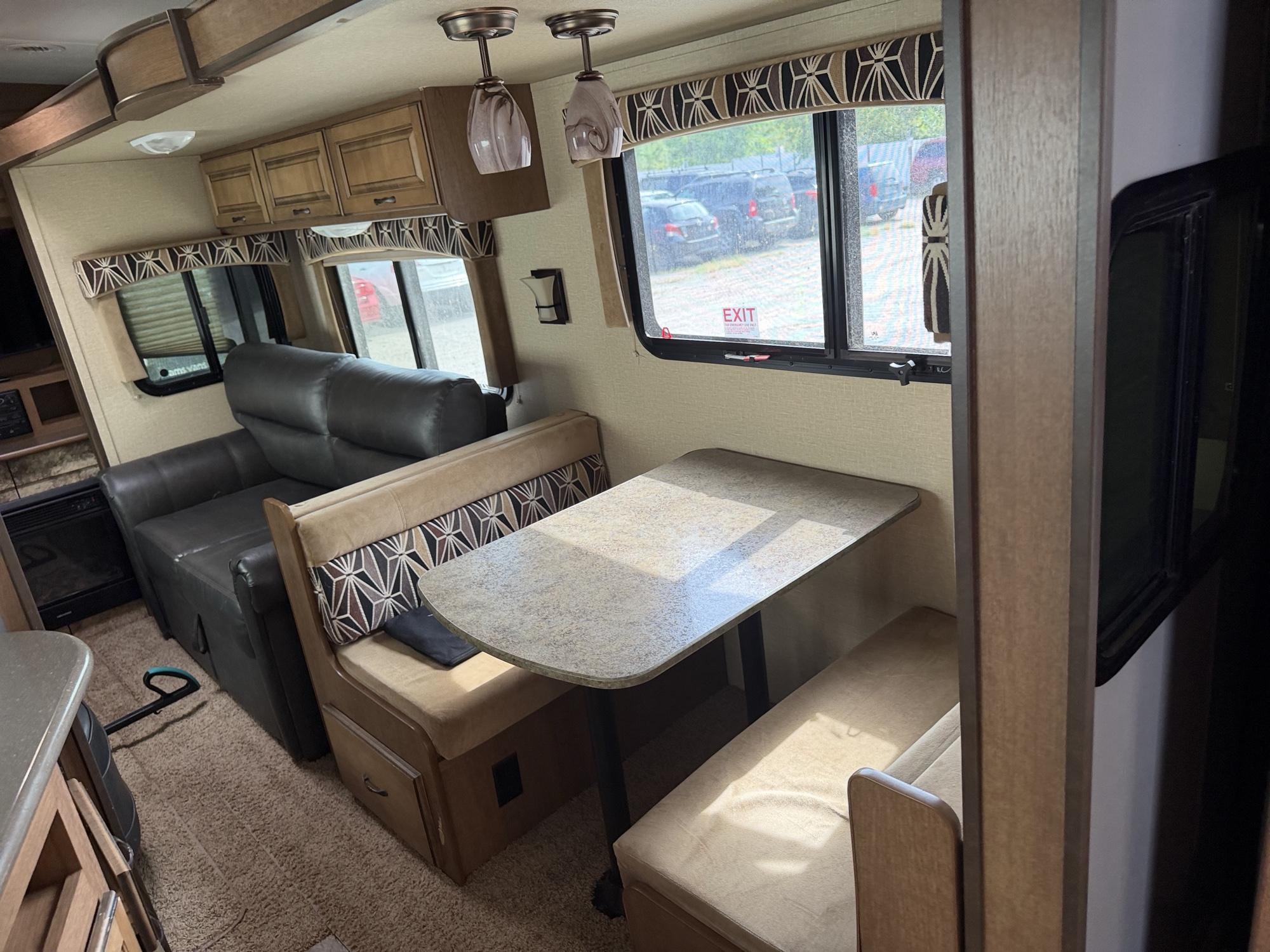 2013 cruiser-rv unknown - for sale near elk-river, minnesota 106430_27_spare_tire.jpg