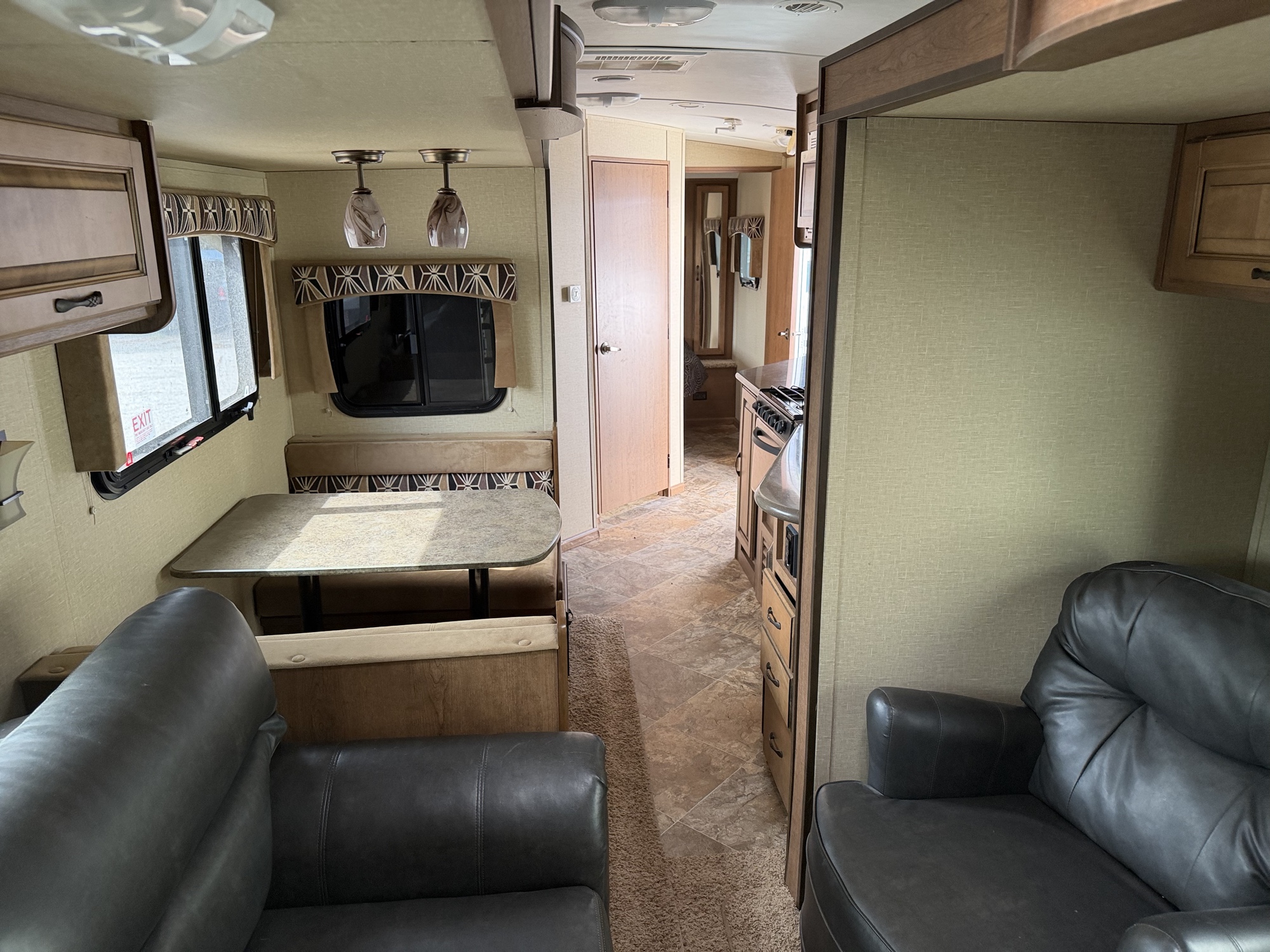 2013 cruiser-rv unknown - for sale near elk-river, minnesota 106430_30_pass_rear_door_panel.jpg