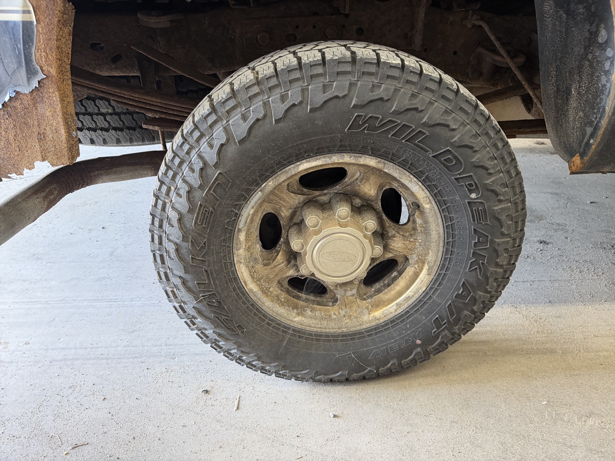 2002 ford f-250-sd with 205001 miles for sale near elk-river, minnesota 106433_14_rear_pass_wheel.jpg