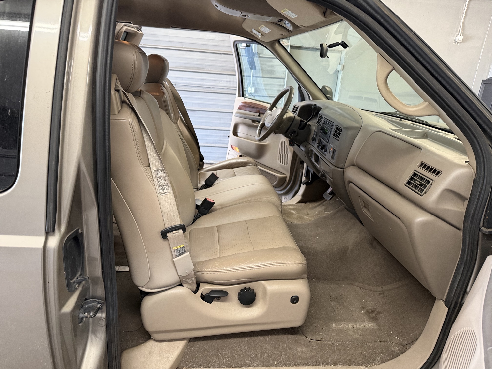 2002 ford f-250-sd with 205001 miles for sale near elk-river, minnesota 106433_31_passenger_seat.jpg