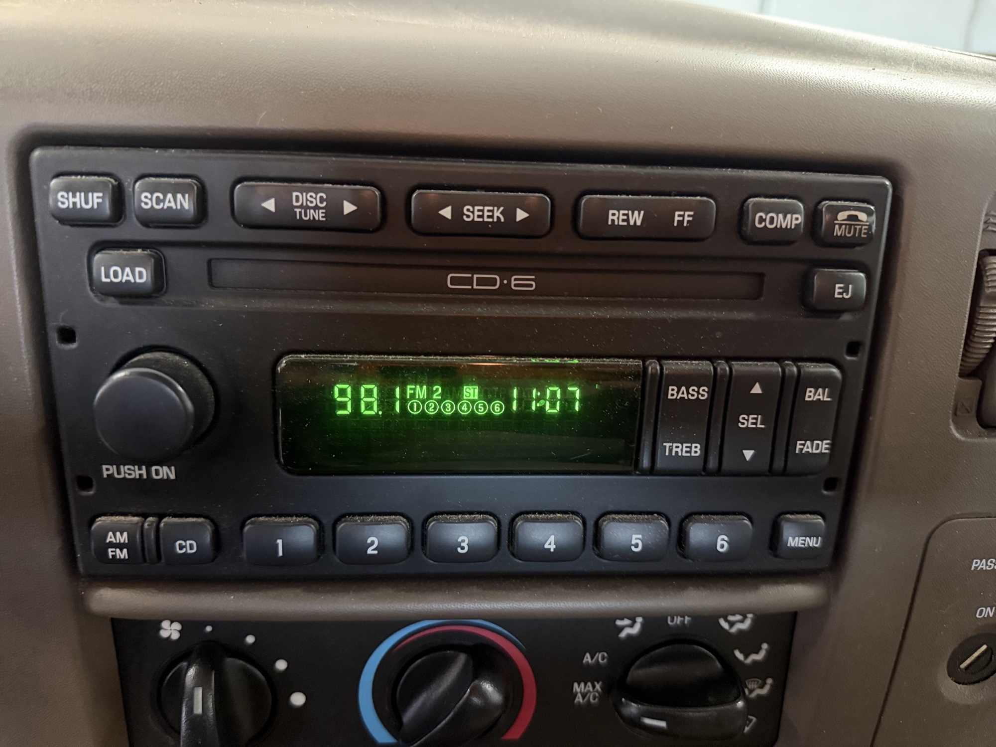 2002 ford f-250-sd with 205001 miles for sale near elk-river, minnesota 106433_39_radio_closeup.jpg
