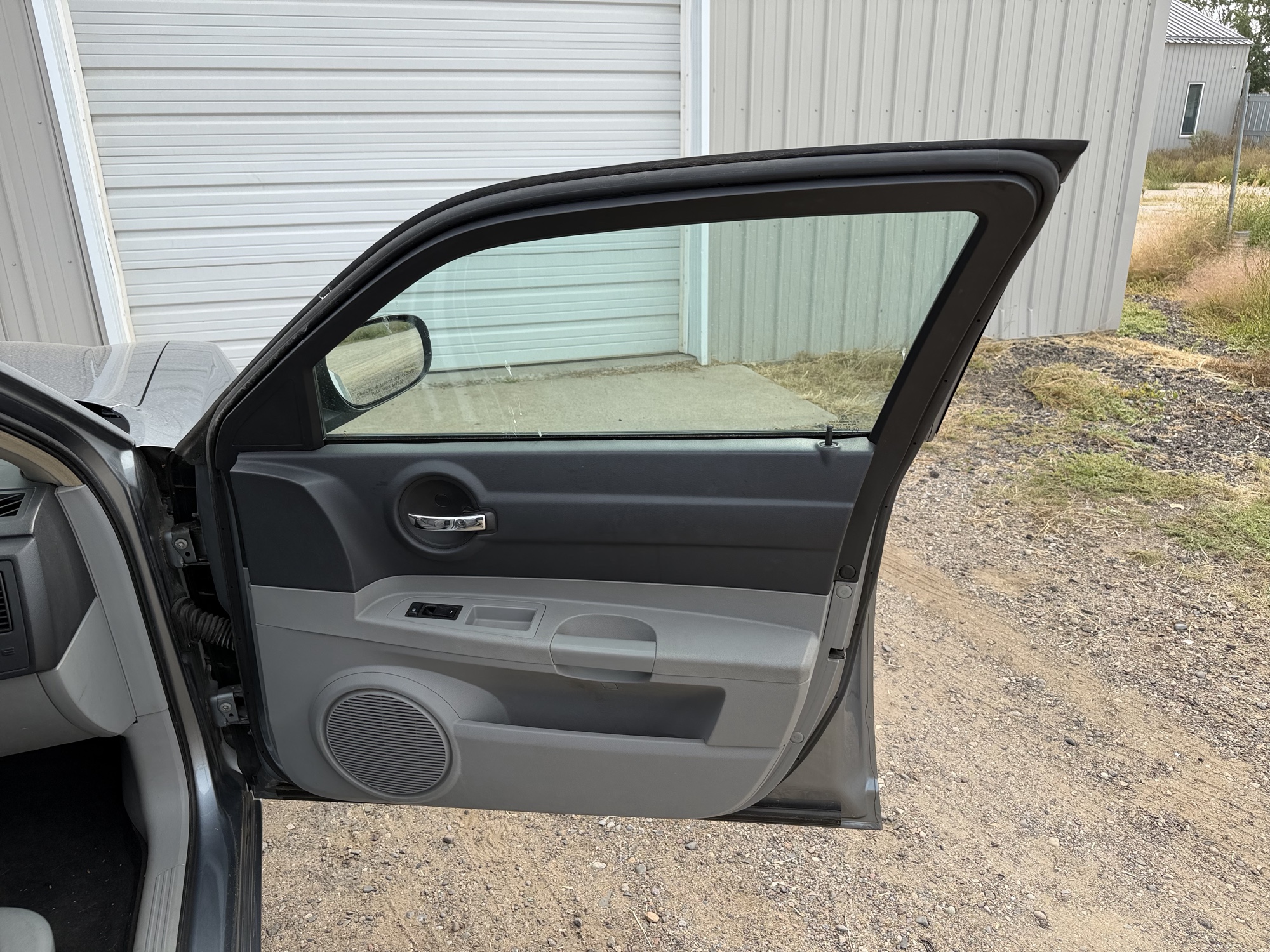 2006 dodge charger base with 164904 miles for sale near elk-river, minnesota 106434_32_passenger_door_panel.jpg