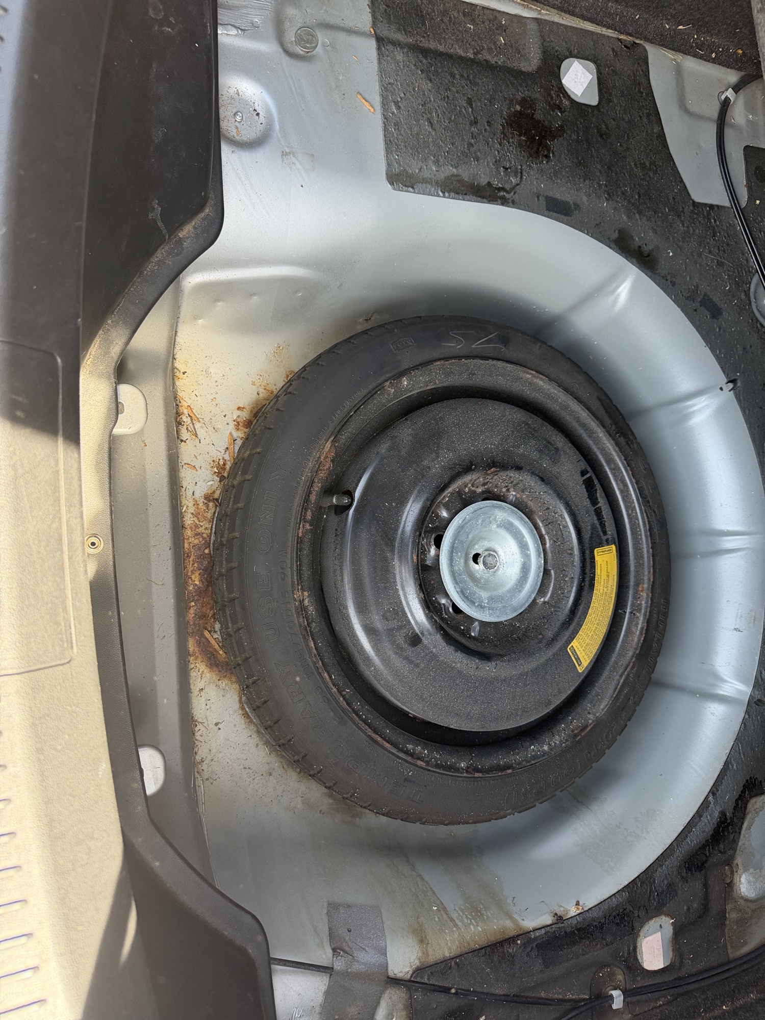 2008 mazda mazda3 i-sport-4-door with 106057 miles for sale near elk-river, minnesota 106437_27_spare_tire.jpg