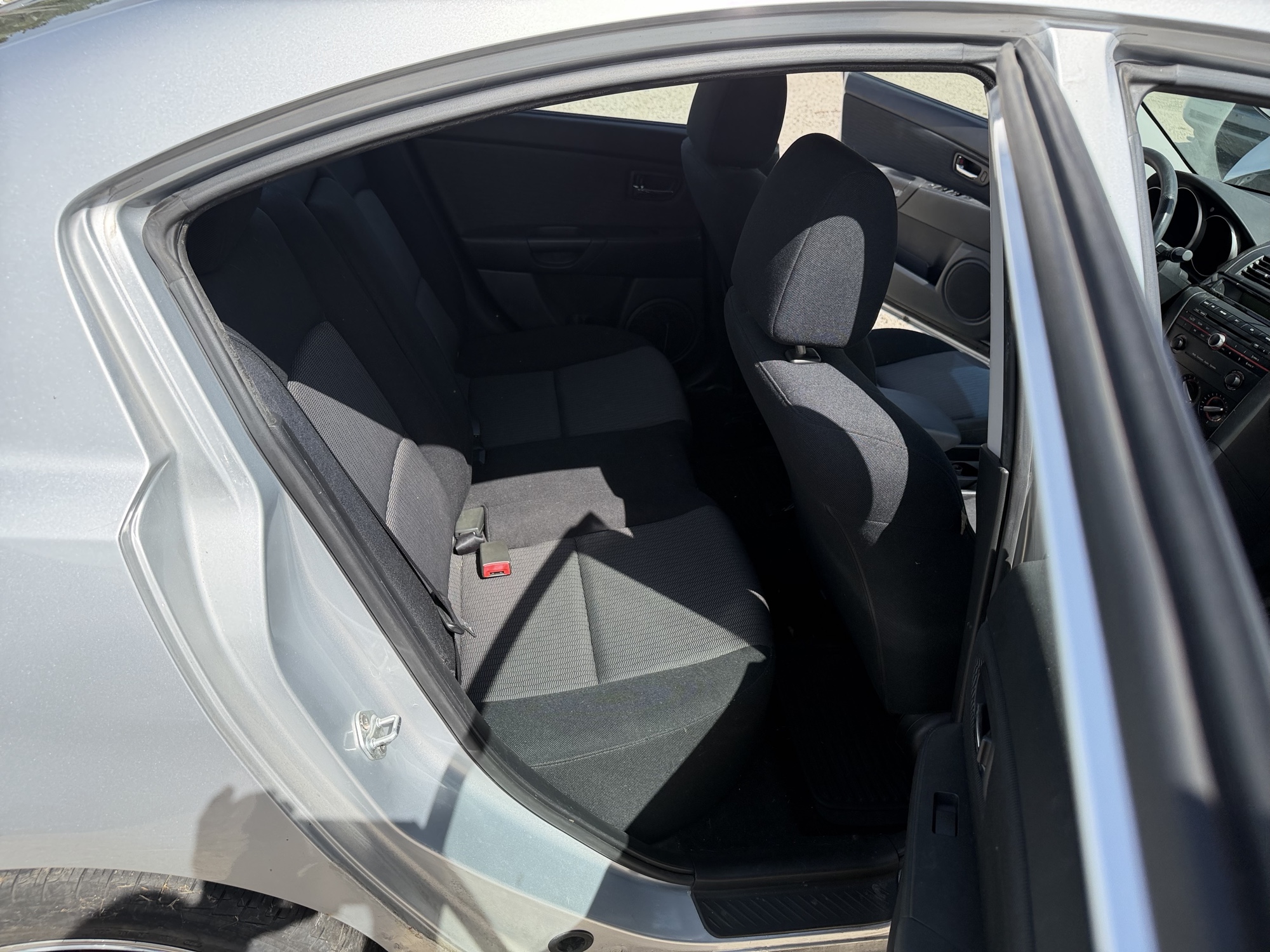 2008 mazda mazda3 i-sport-4-door with 106057 miles for sale near elk-river, minnesota 106437_28_pass_rear_seat.jpg
