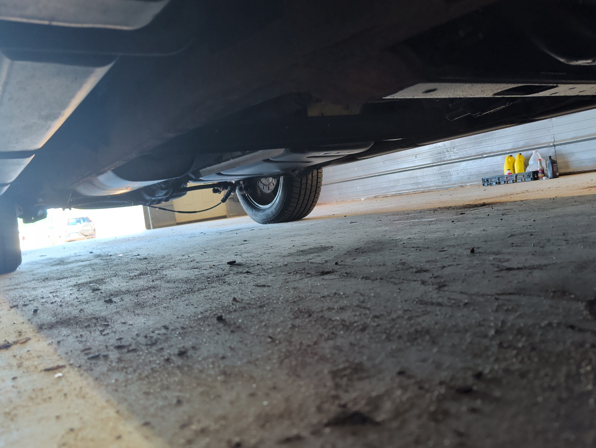 2007 chevrolet suburban ls-1500-4wd with 182367 miles for sale near elk-river, minnesota 106439_21_undercar_pass_side.jpg