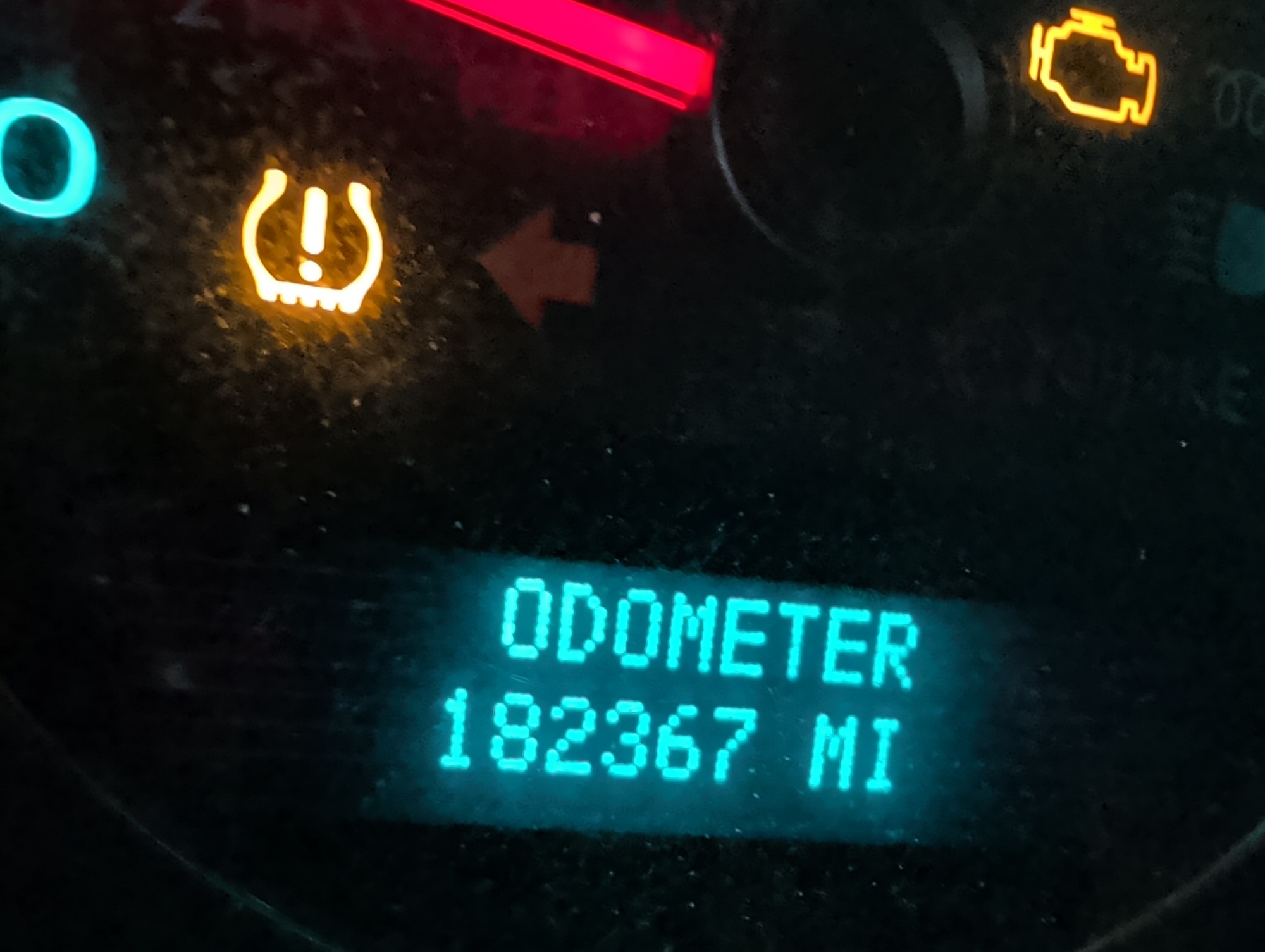2007 chevrolet suburban ls-1500-4wd with 182367 miles for sale near elk-river, minnesota 106439_44_mileage_closeup.jpg