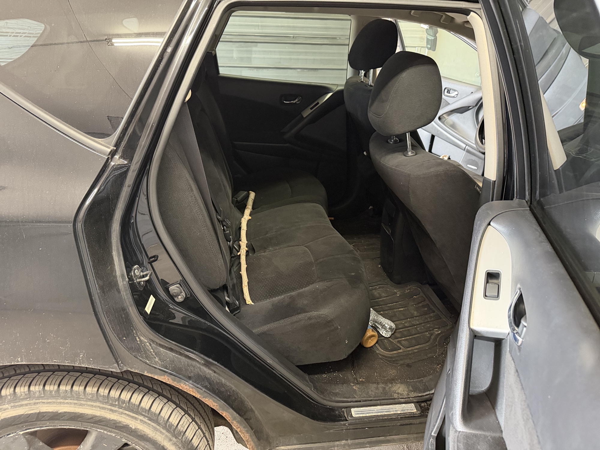 2009 nissan murano s-awd with 178430 miles for sale near elk-river, minnesota 106440_28_pass_rear_seat.jpg
