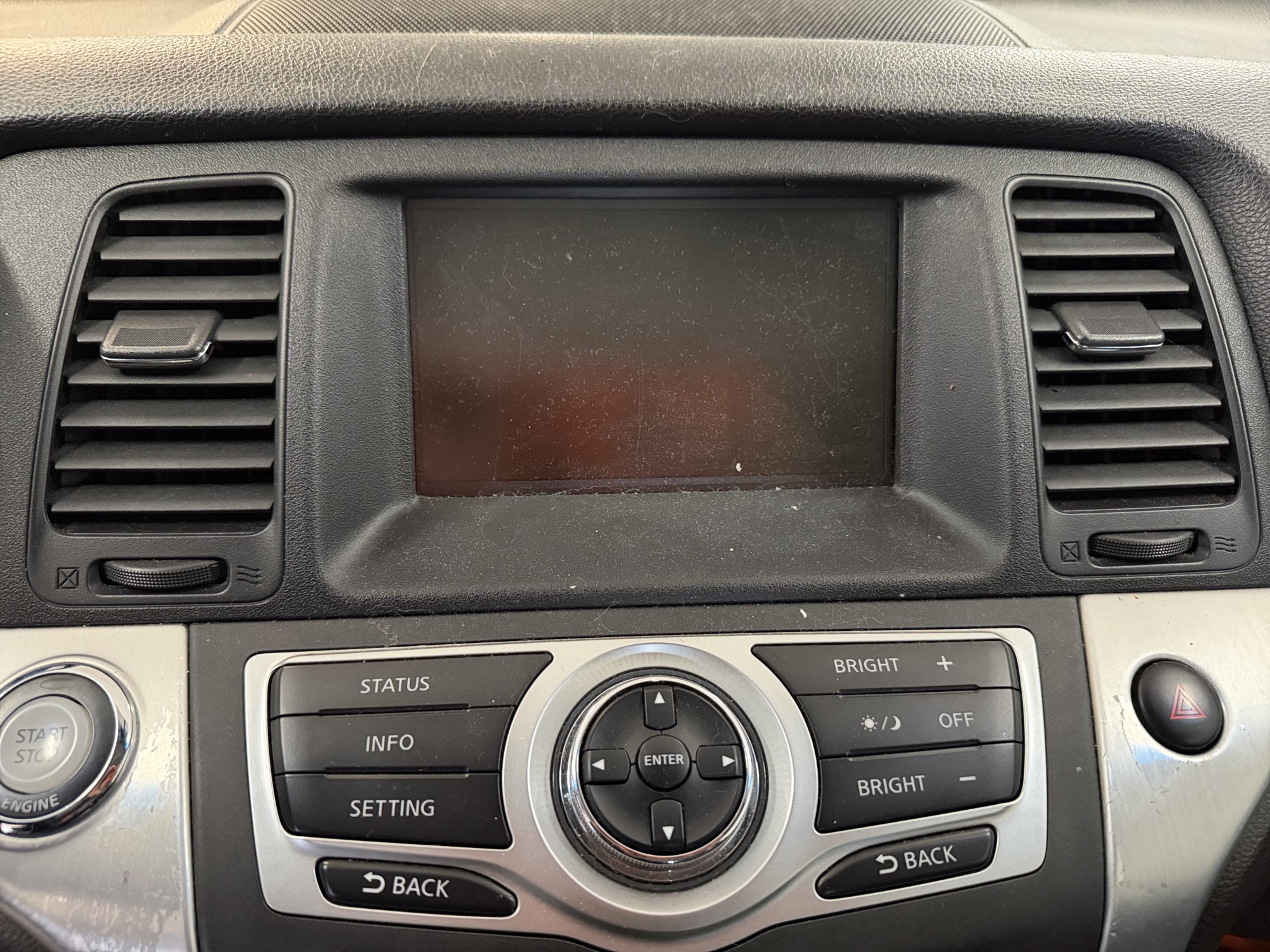 2009 nissan murano s-awd with 178430 miles for sale near elk-river, minnesota 106440_39_radio_closeup.jpg