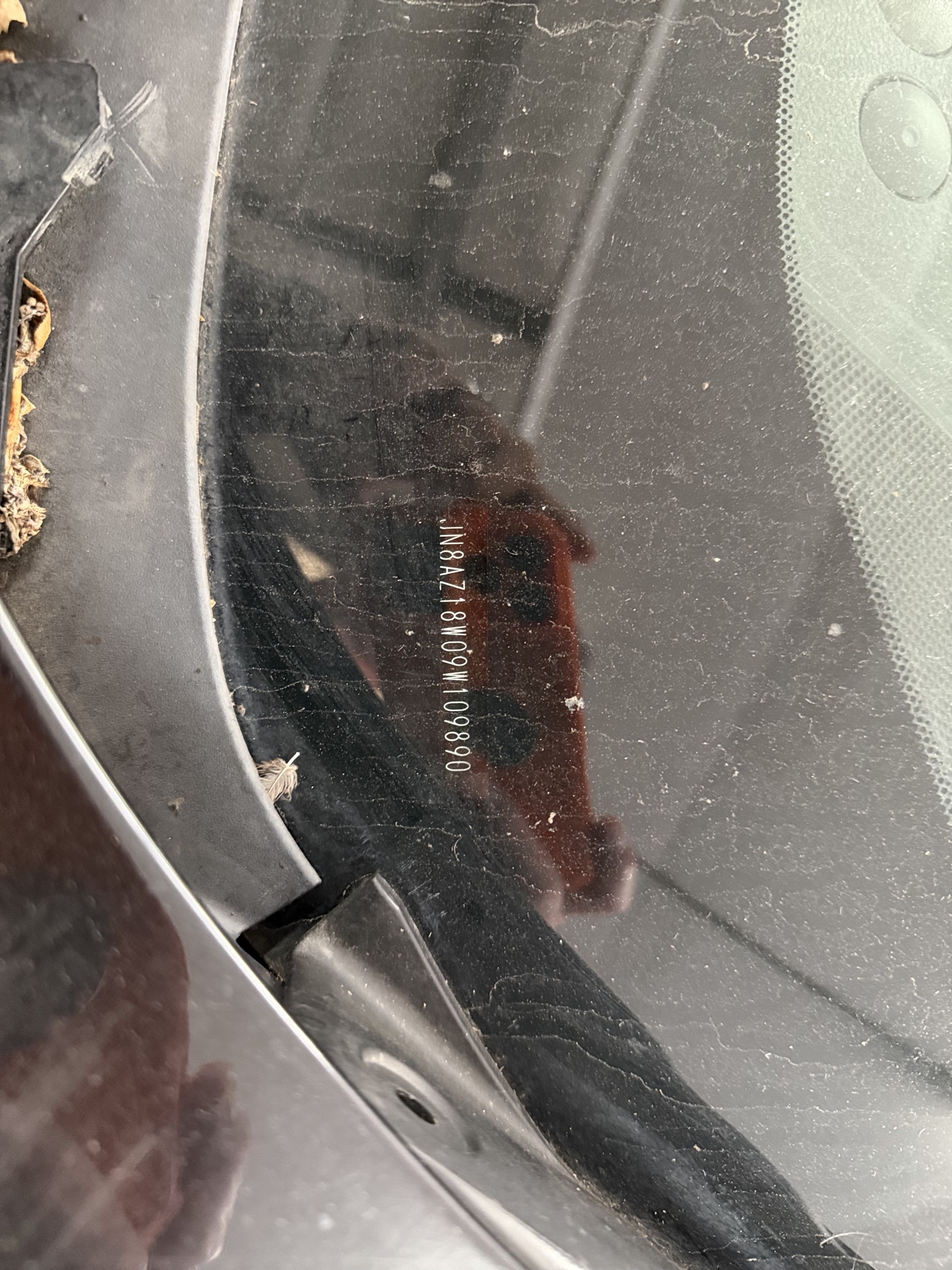 2009 nissan murano s-awd with 178430 miles for sale near elk-river, minnesota 106440_48_windshield_vin_plate.jpg