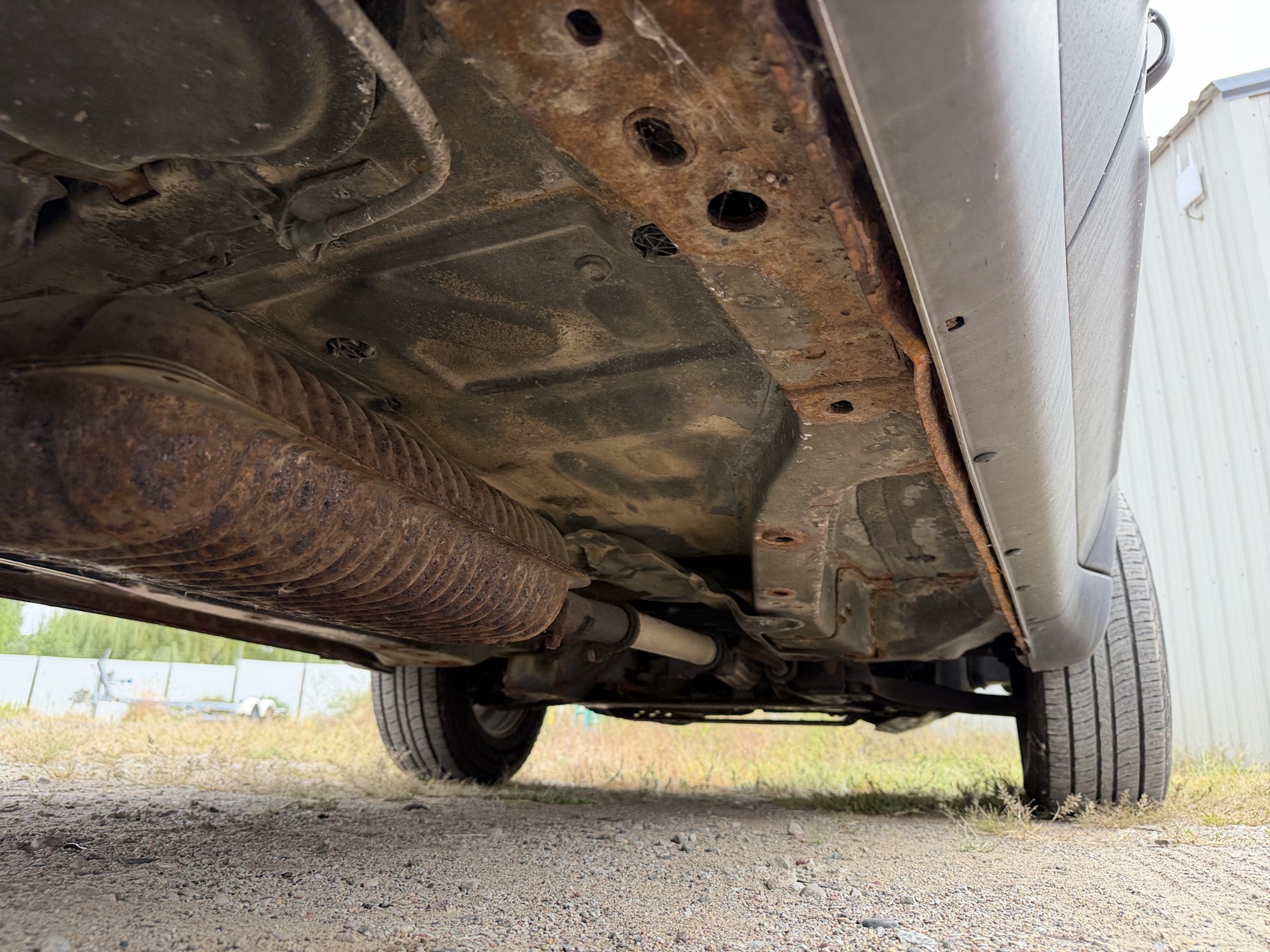 2004 ford escape xlt-2wd with 178342 miles for sale near elk-river, minnesota 106441_20_undercar_rear_pass.jpg