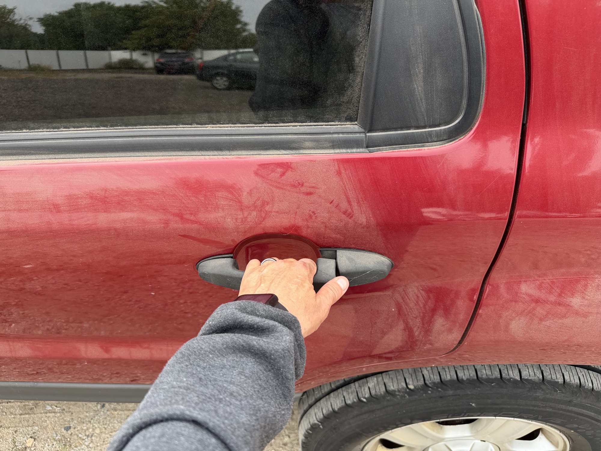 2004 ford escape xlt-2wd with 178342 miles for sale near elk-river, minnesota 106441_25_drv_rear_door_panel.jpg