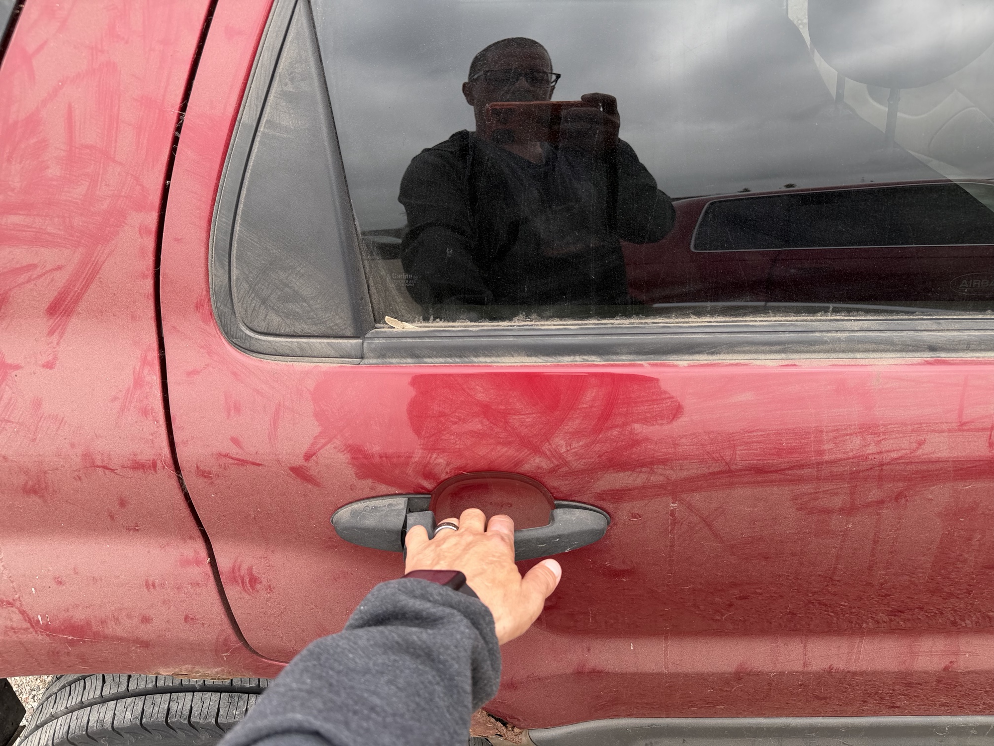 2004 ford escape xlt-2wd with 178342 miles for sale near elk-river, minnesota 106441_30_pass_rear_door_panel.jpg