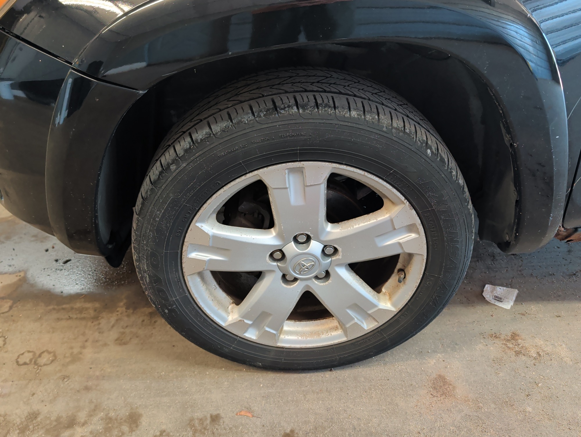 2006 toyota rav4 sport-v6-4wd with 294419 miles for sale near elk-river, minnesota 106443_12_drv_front_wheel.jpg