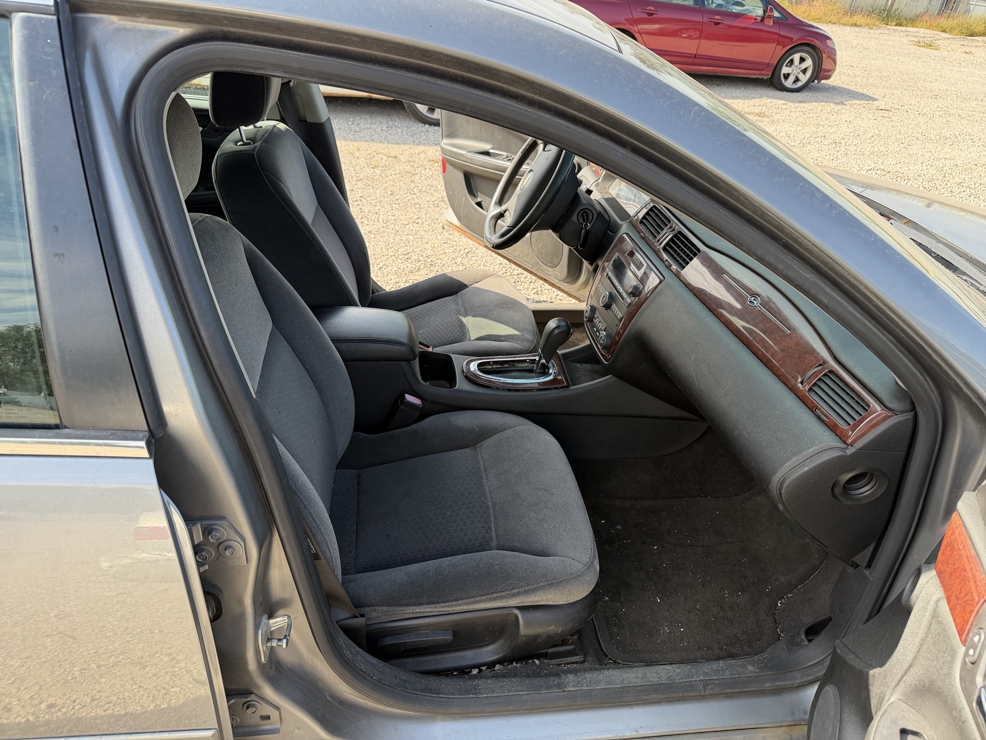 2006 chevrolet impala with 107595 miles for sale near elk-river, minnesota 106444_31_passenger_seat.jpg
