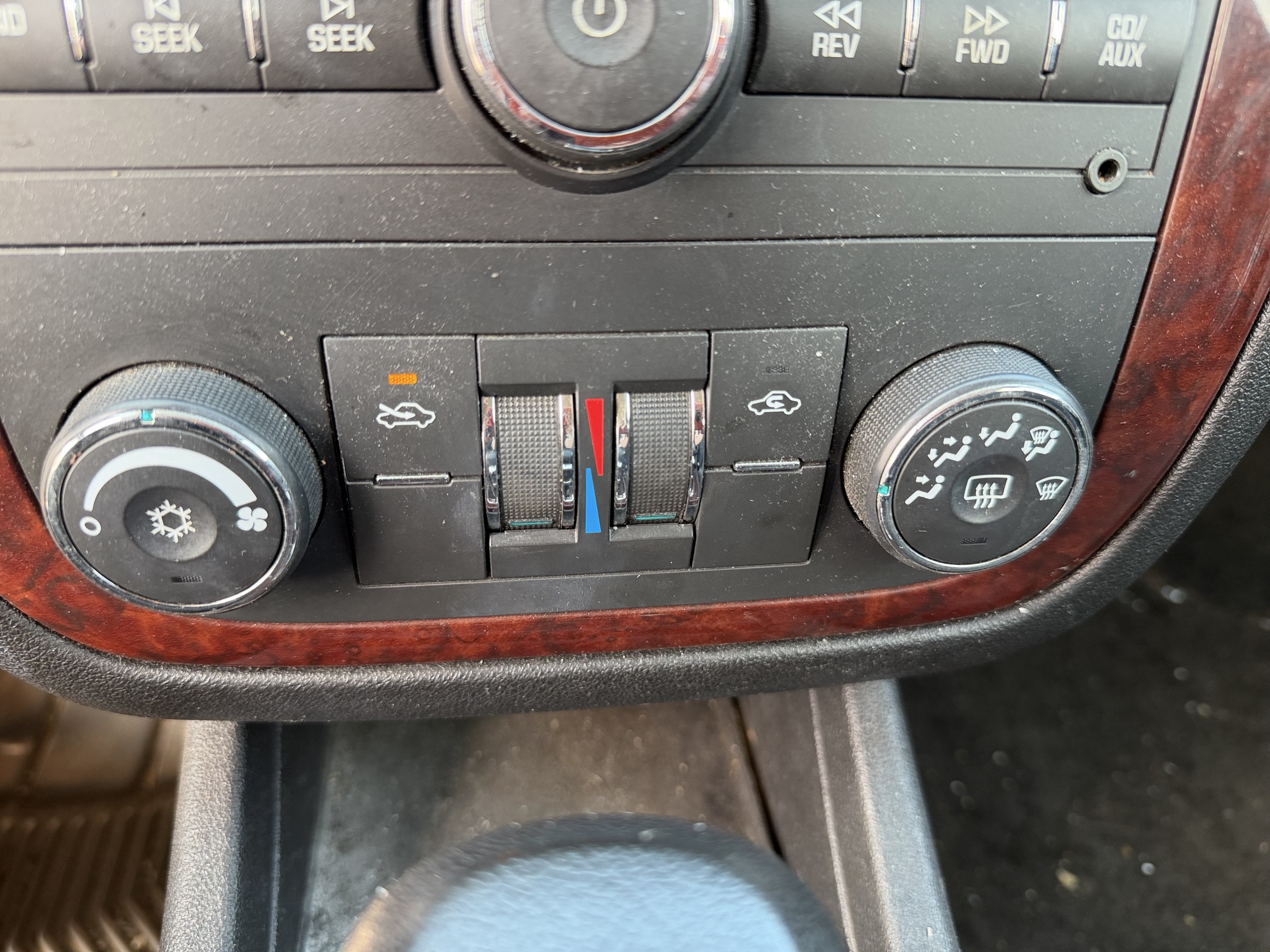 2006 chevrolet impala with 107595 miles for sale near elk-river, minnesota 106444_40_climate_control.jpg