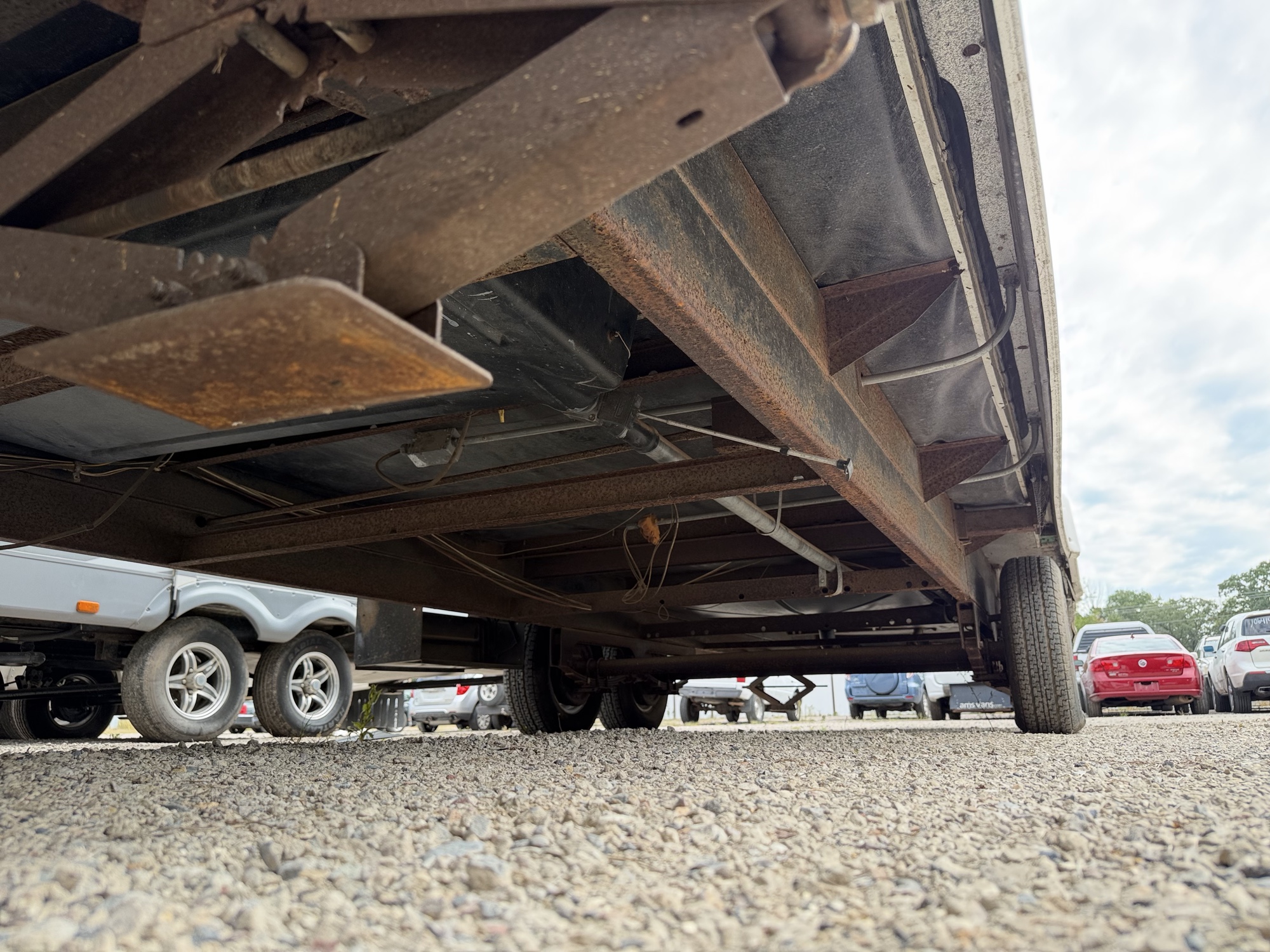 1998 jayco unknown - for sale near elk-river, minnesota 106445_17_undercar_drv_side.jpg