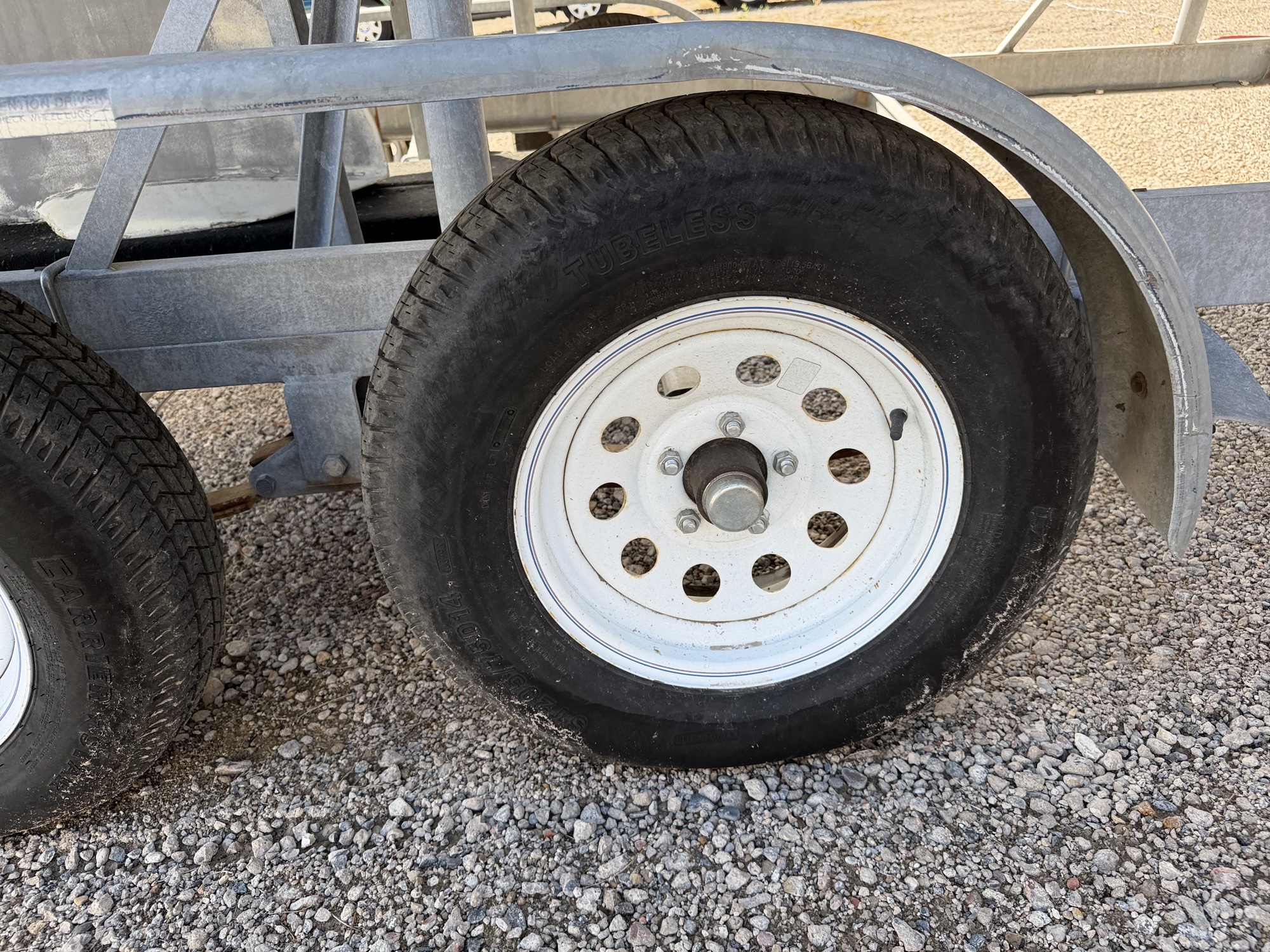 2000 catalina c250 for sale near elk-river, minnesota 106446_13_rear_drv_wheel.jpg