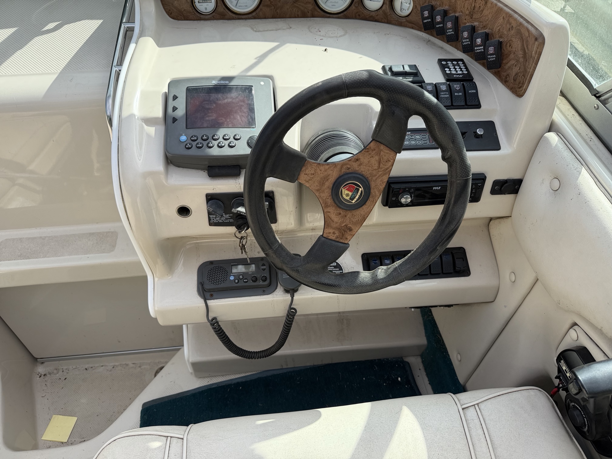 1998 mariah z-280 for sale near elk-river, minnesota 106447_33_dash_from_driver.jpg